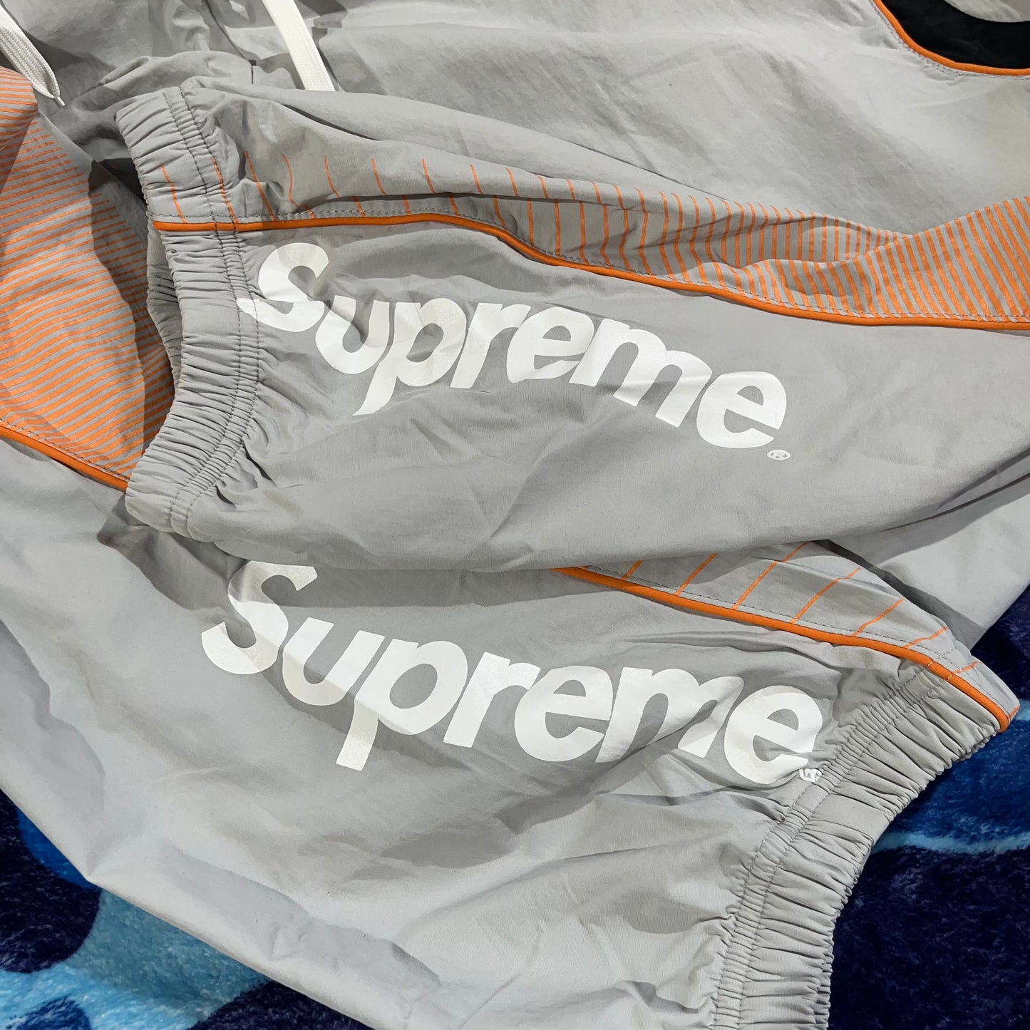 Conjunto Supreme X Umbro Gris M
