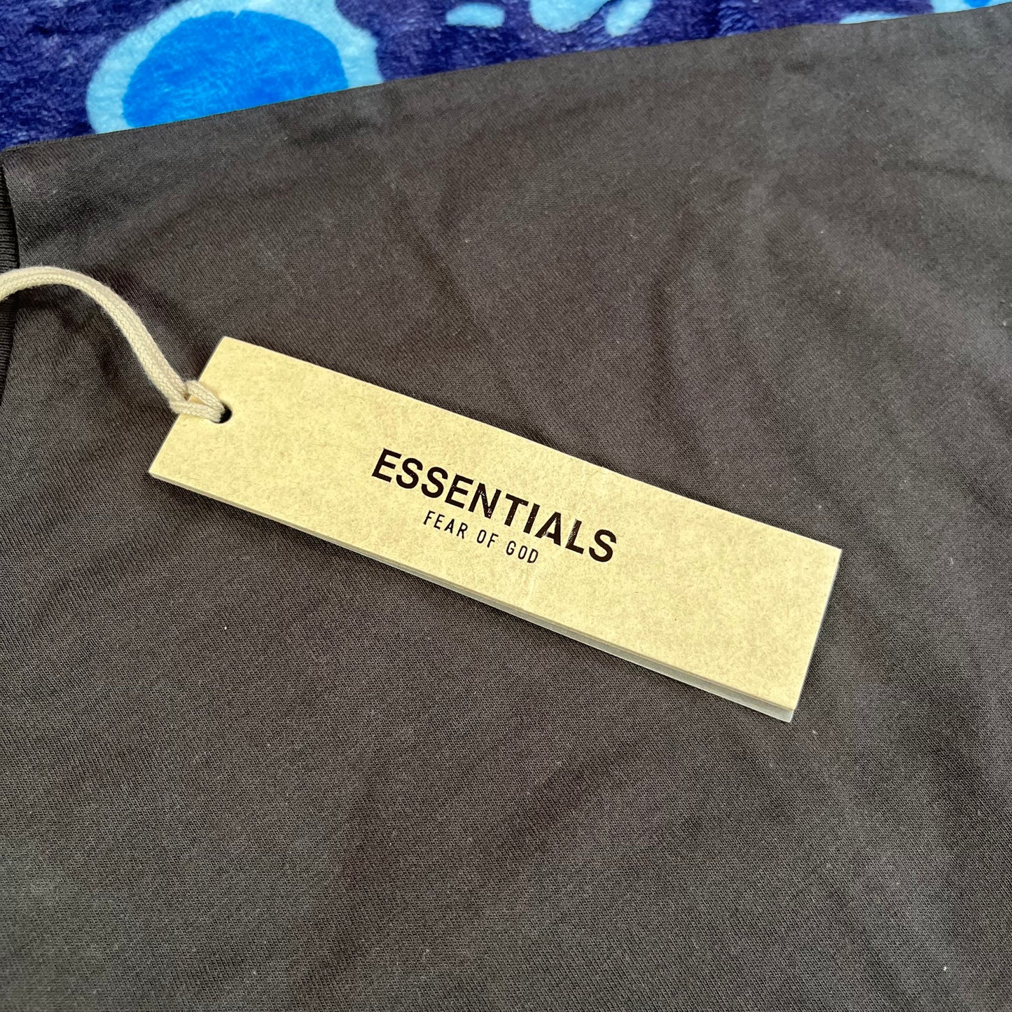 Remera FOG Essentials Arch Logo Negra L