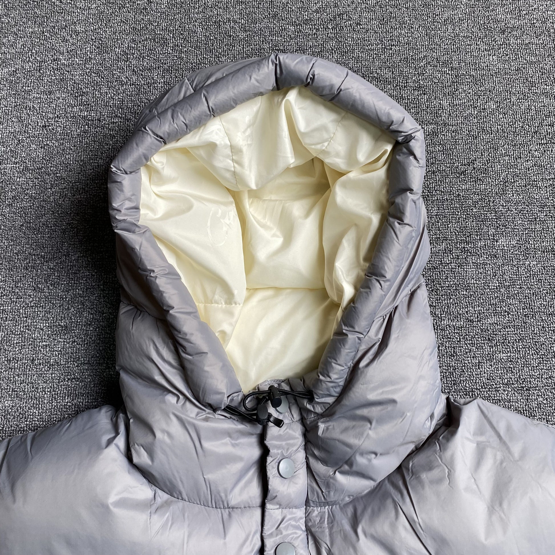 Corteiz-Bolo-V2-Jacket-Grey-4-Drip Store Argentina