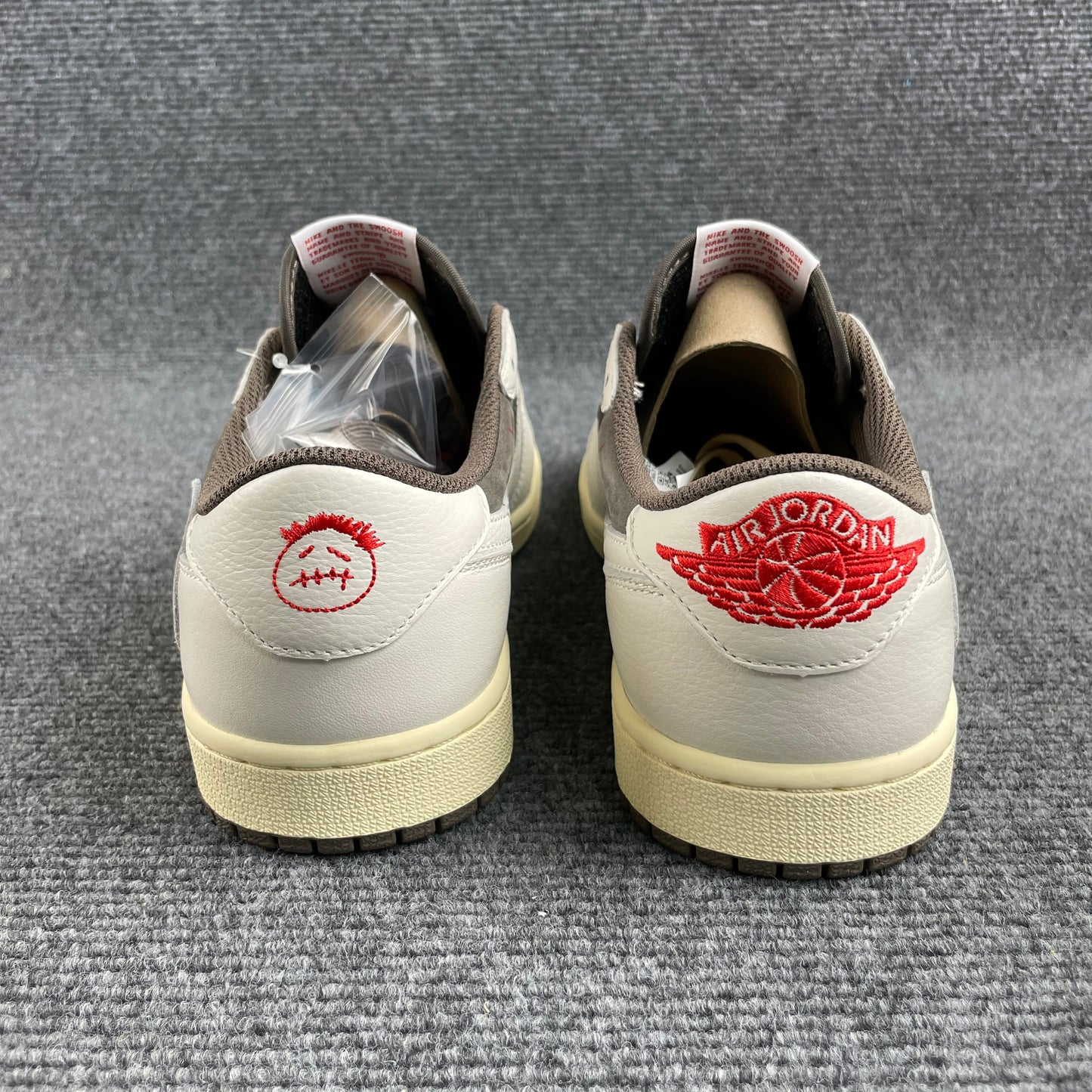 JORDAN 1 LOW X TRAVIS SCOTT OG REVERSE MOCHA