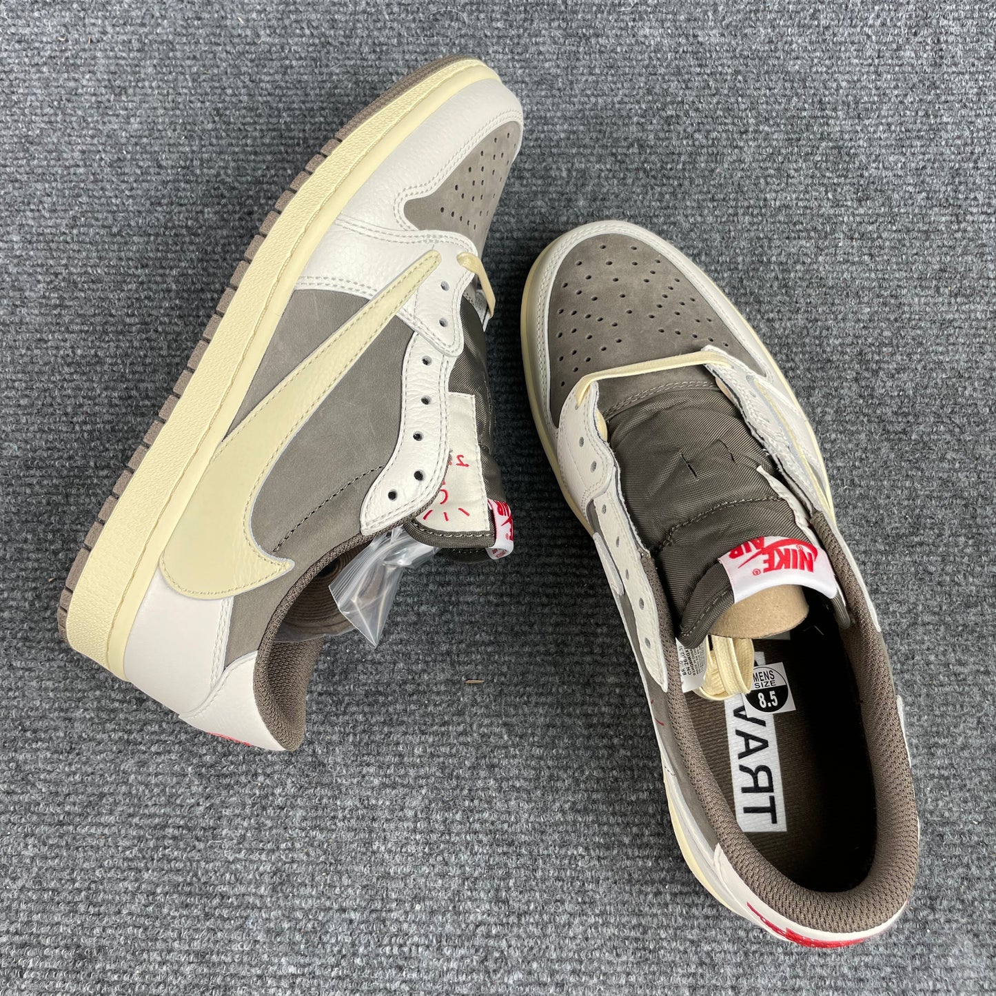 JORDAN 1 LOW X TRAVIS SCOTT OG REVERSE MOCHA