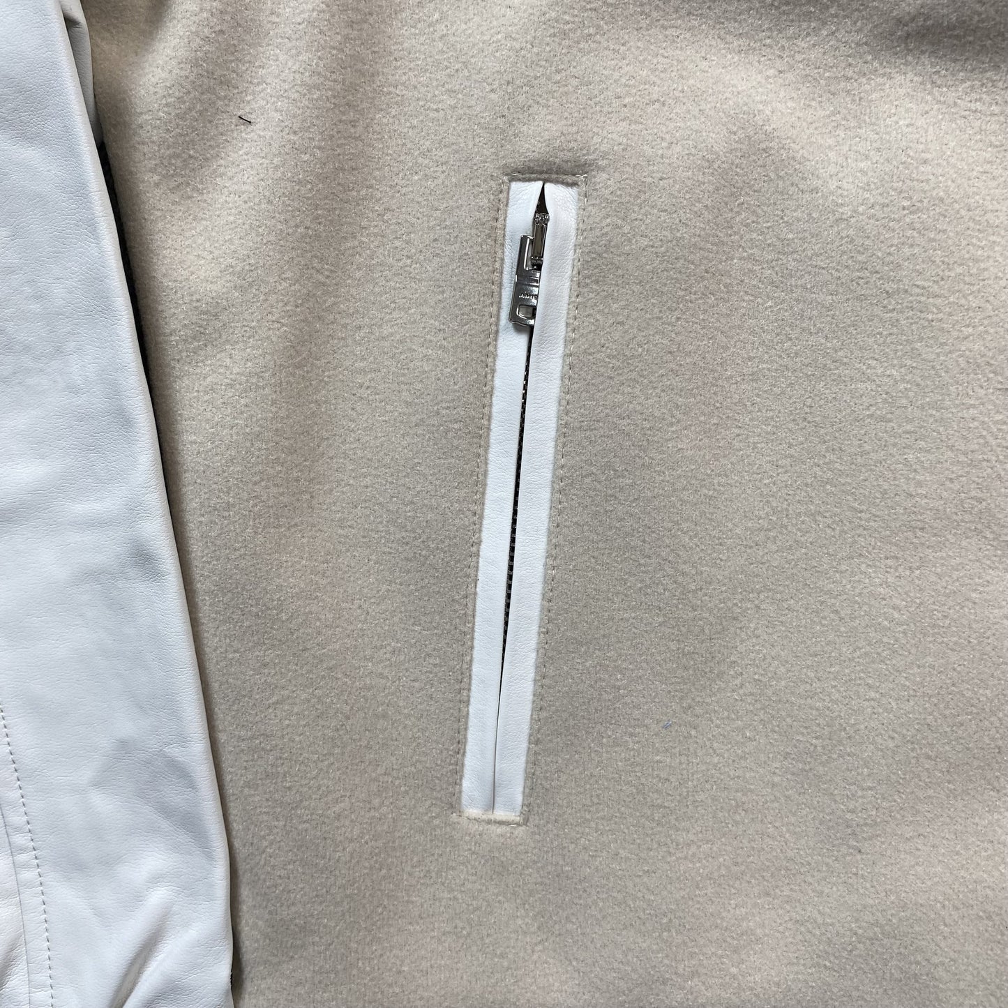 amiri-bones-bomber-jacket-neutral-8-Drip Store Argentina