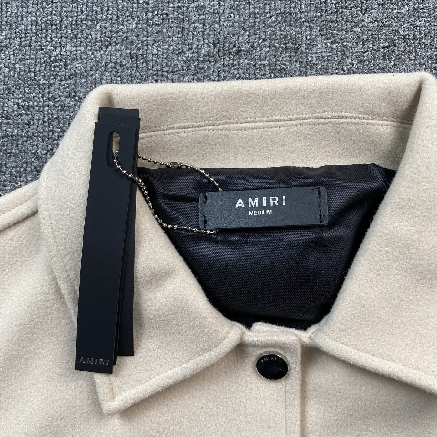 amiri-bones-bomber-jacket-neutral-9-Drip Store Argentina
