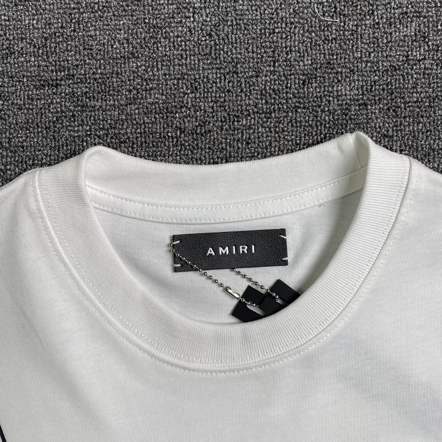 amiri-collegiate-tee-white-5_159ddd08-Drip Store Argentina