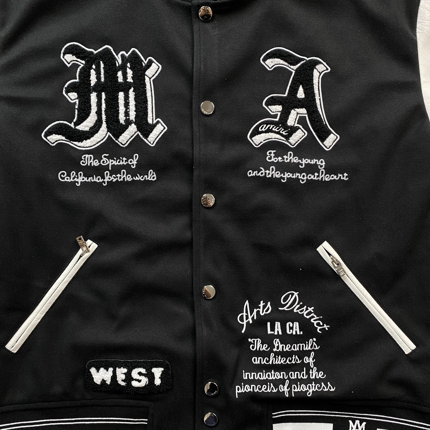 amiri-dream-team-varsity-bomber-jacket-black-3-Drip Store Argentina