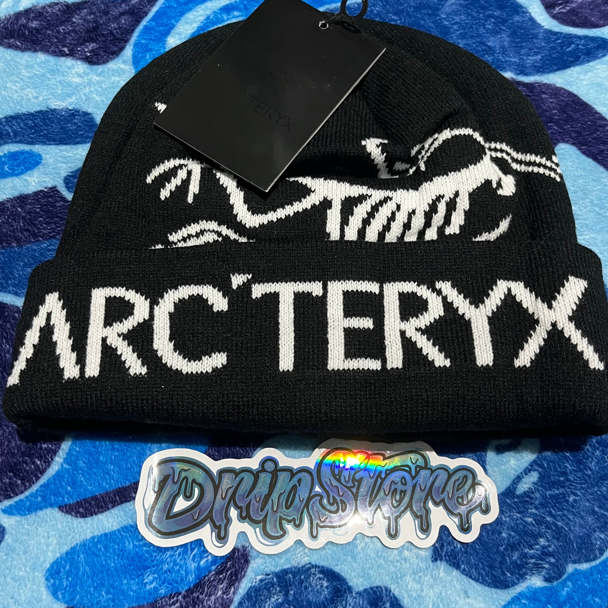 arcteryx-bird-word-toque-beanie-black-4-Drip Store Argentina