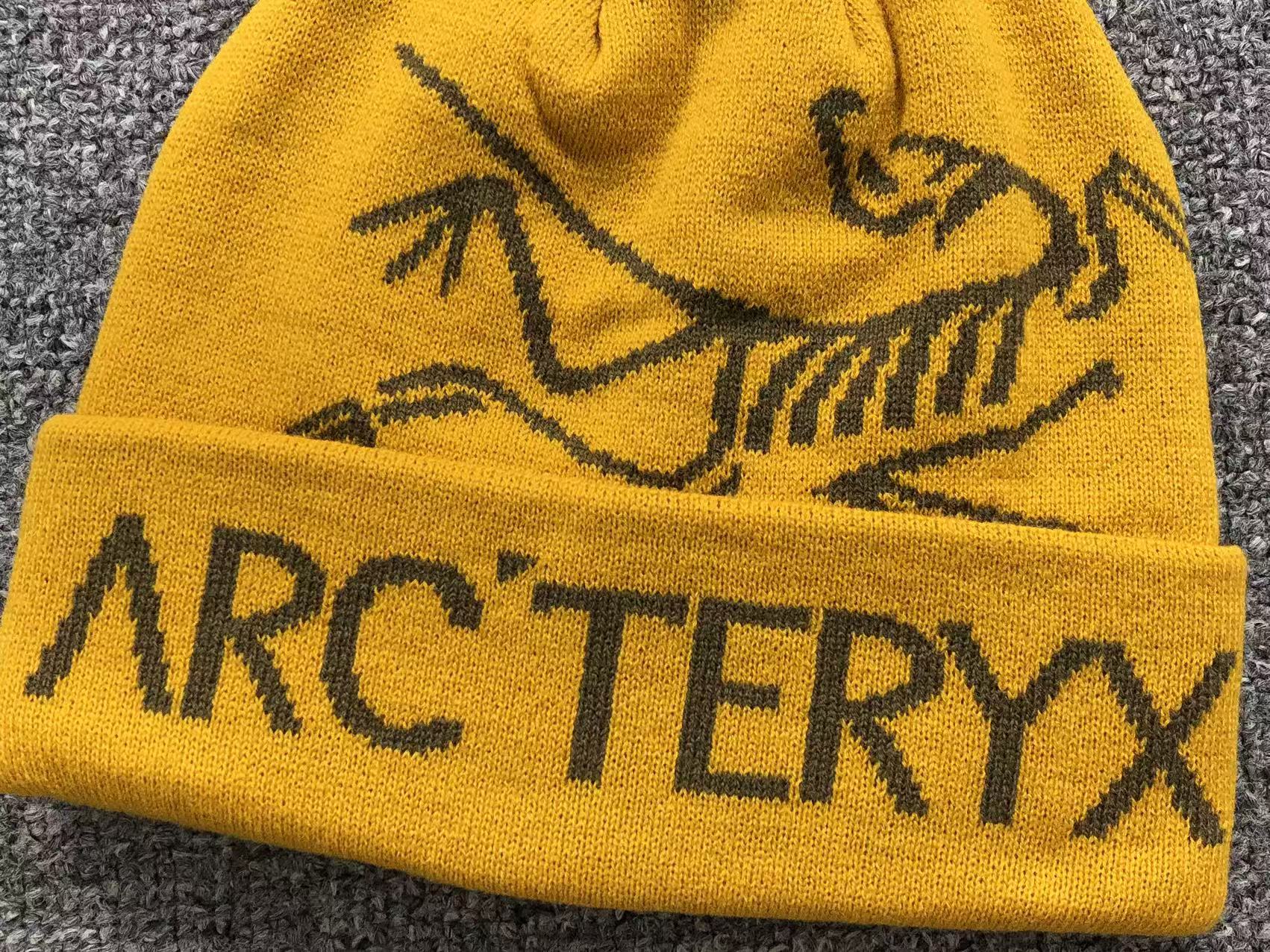 arcteryx-bird-word-toque-beanie-yellow-2-Drip Store Argentina