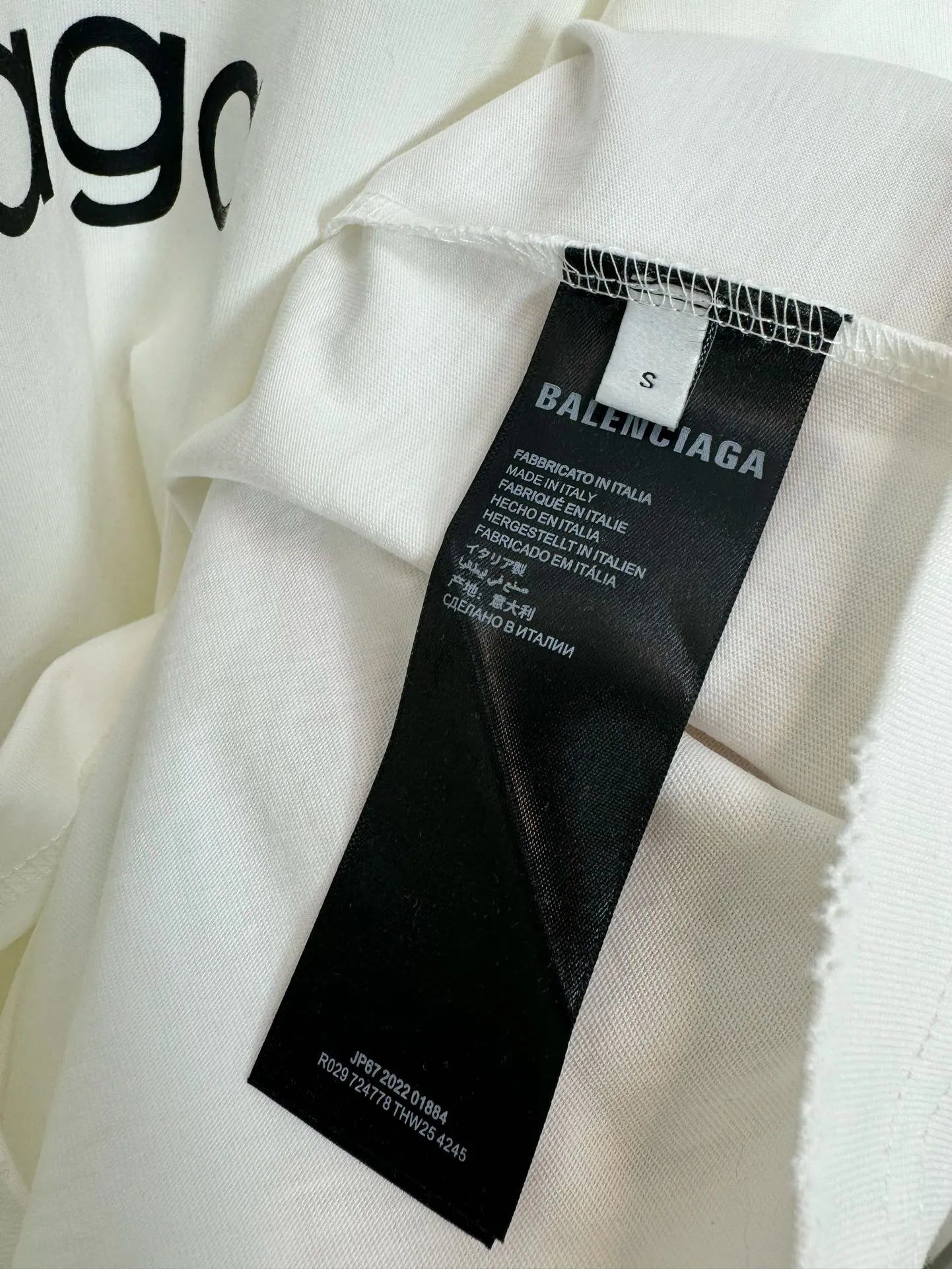 balenciaga-3b-logo-t-shirt-white-9-Drip Store Argentina