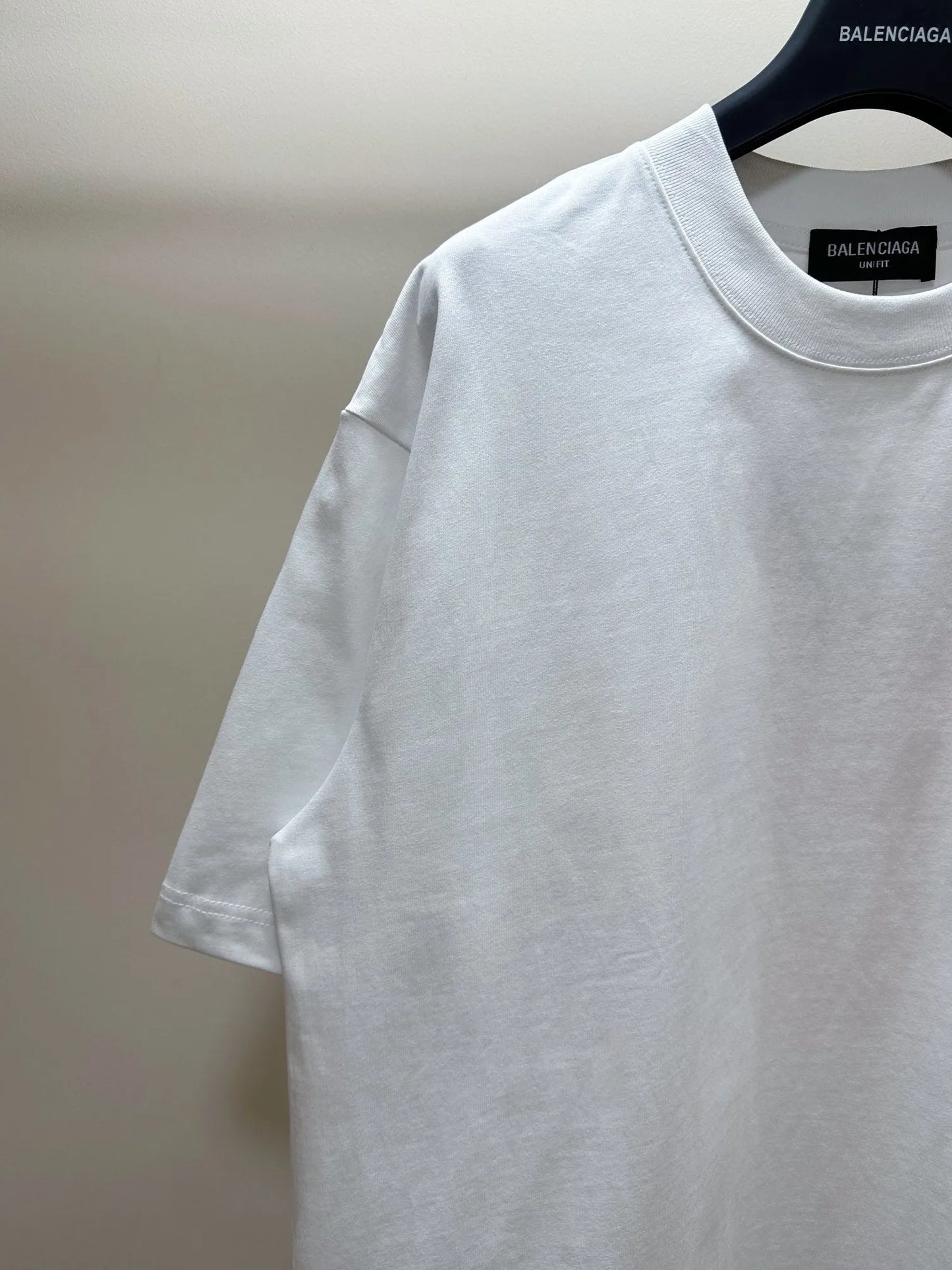 BALENCIAGA ART LOGO T-SHIRT WHITE-Drip Store Argentina