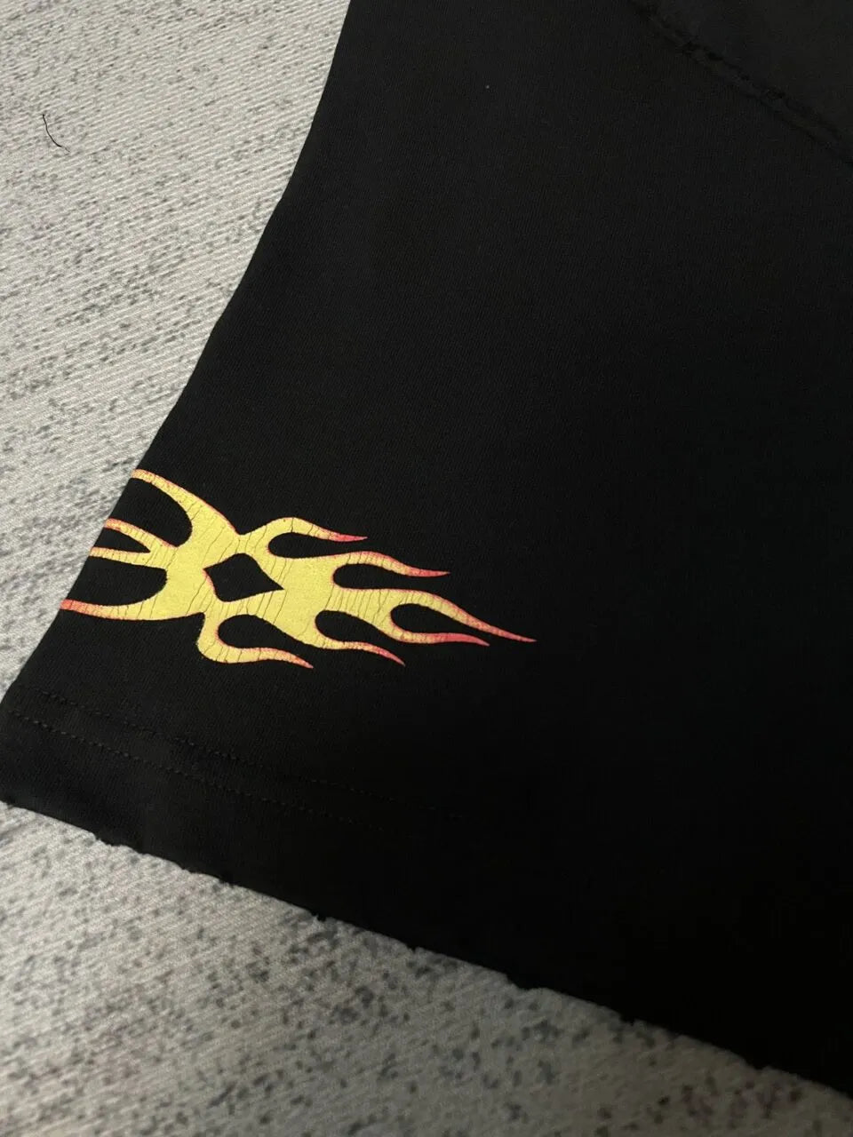 balenciaga-burning-unity-t-shirt-black-5-Drip Store Argentina