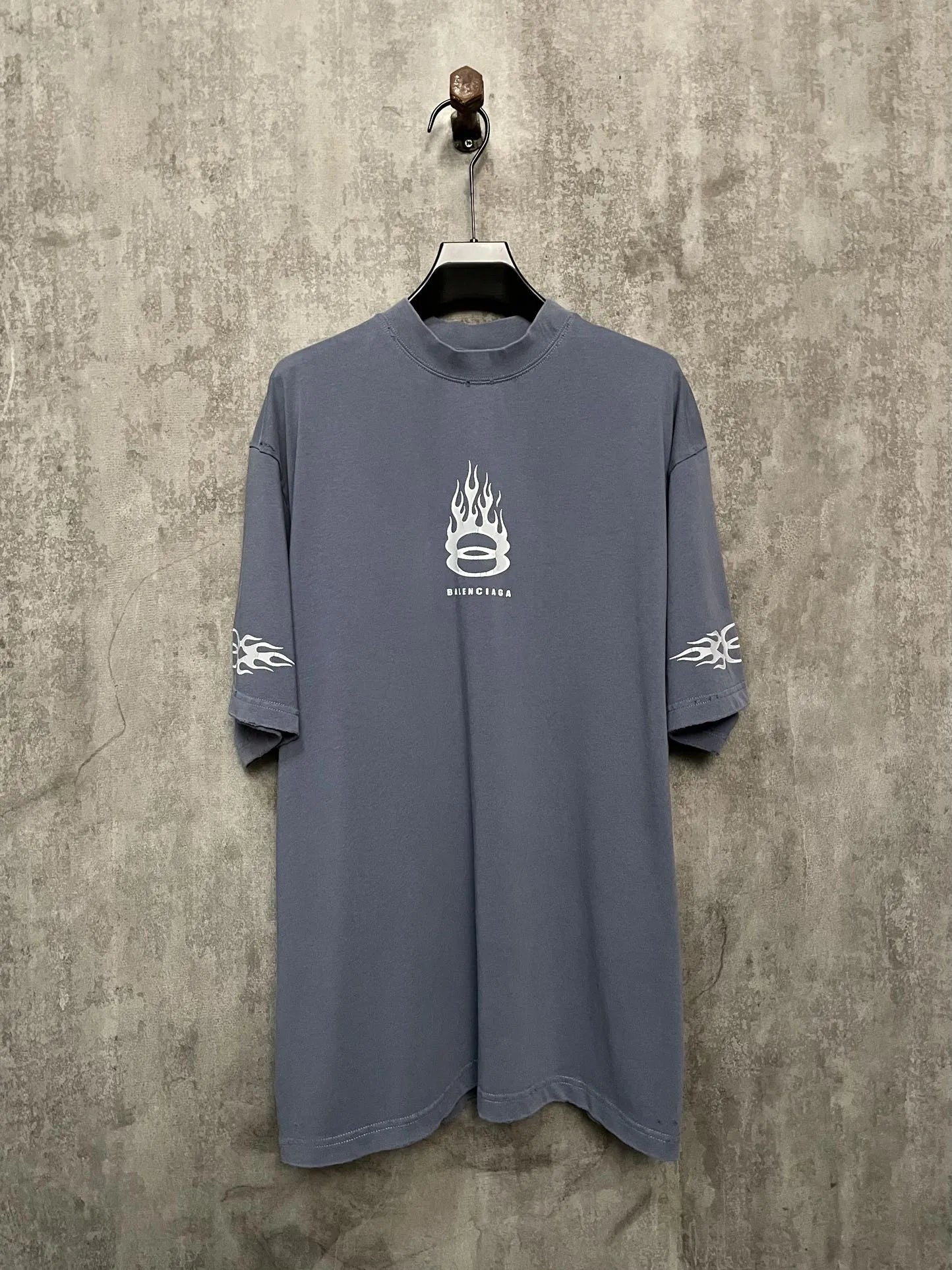 balenciaga-burning-unity-t-shirt-blue-Drip Store Argentina