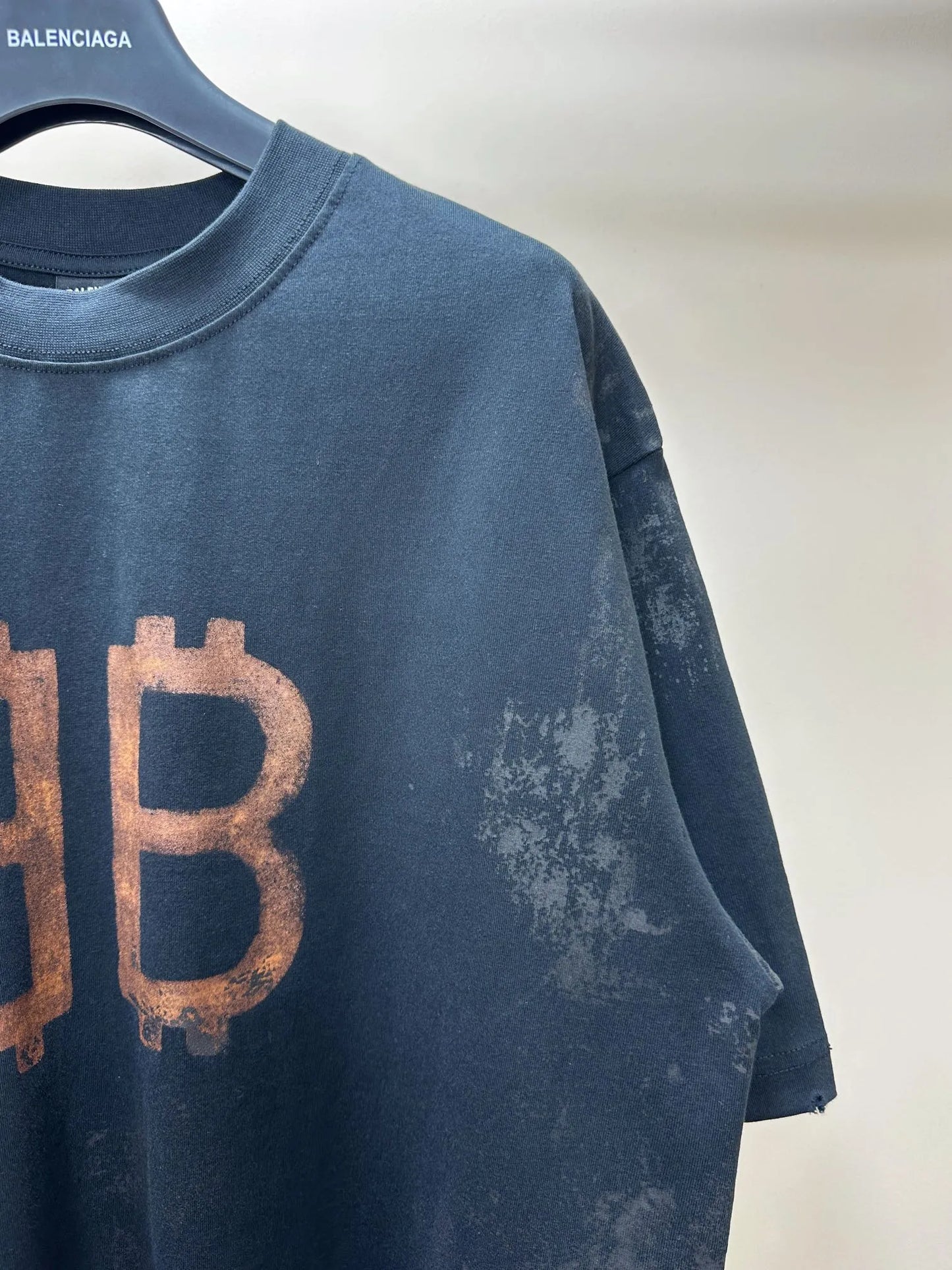 balenciaga-crypto-t-shirt-black-7-Drip Store Argentina
