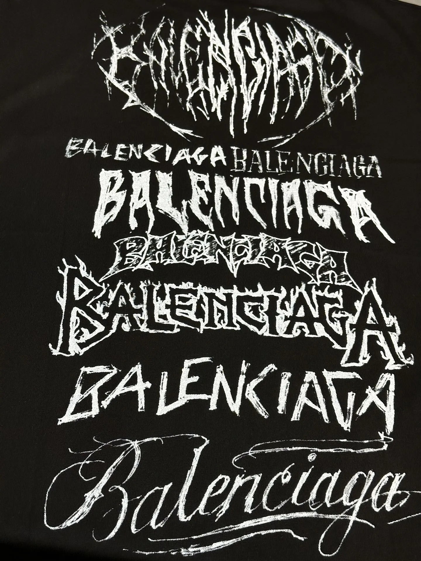 balenciaga-diy-metal-t-shirt-black-3-Drip Store Argentina
