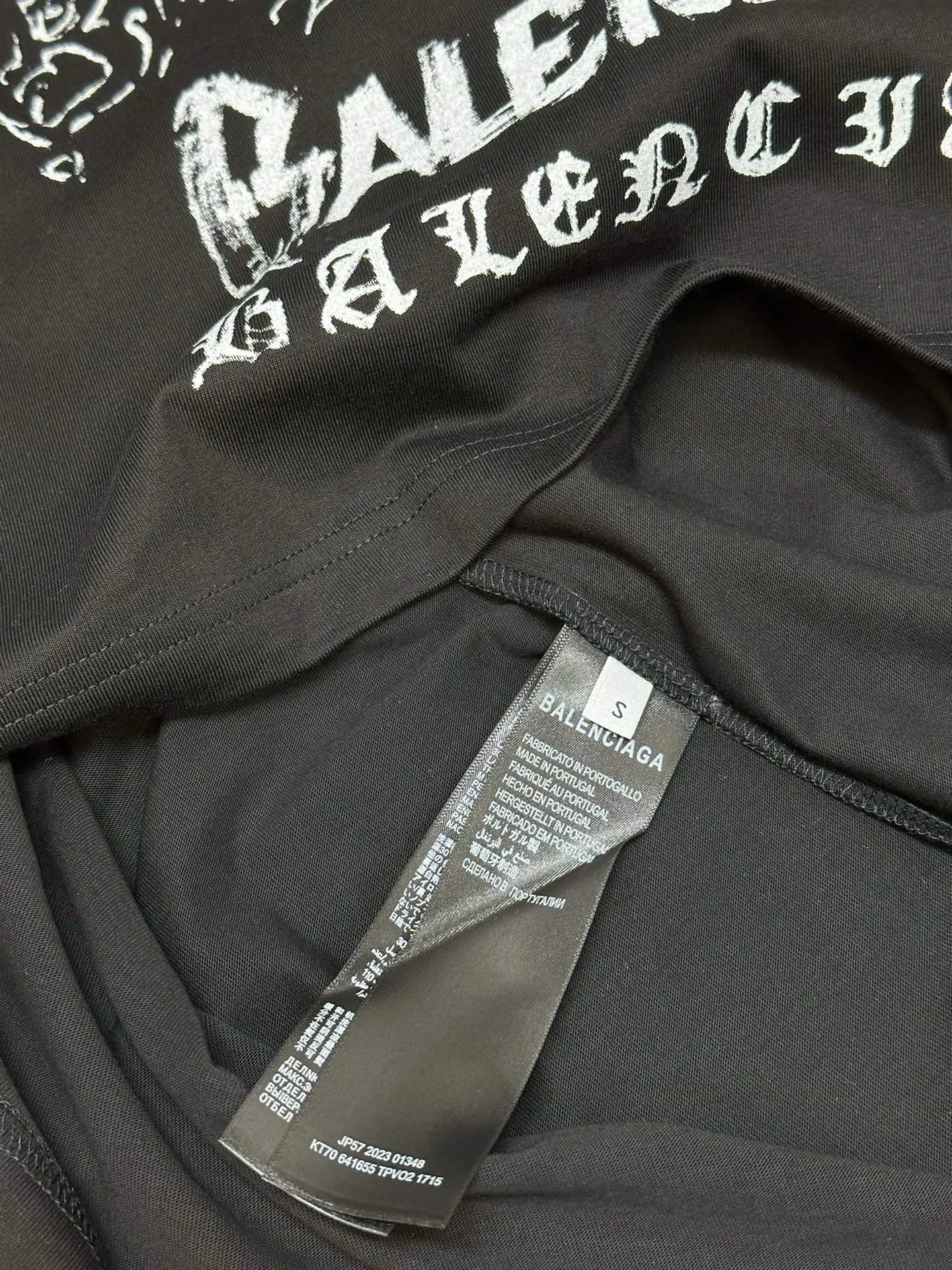 balenciaga-diy-metal-t-shirt-black-4-Drip Store Argentina