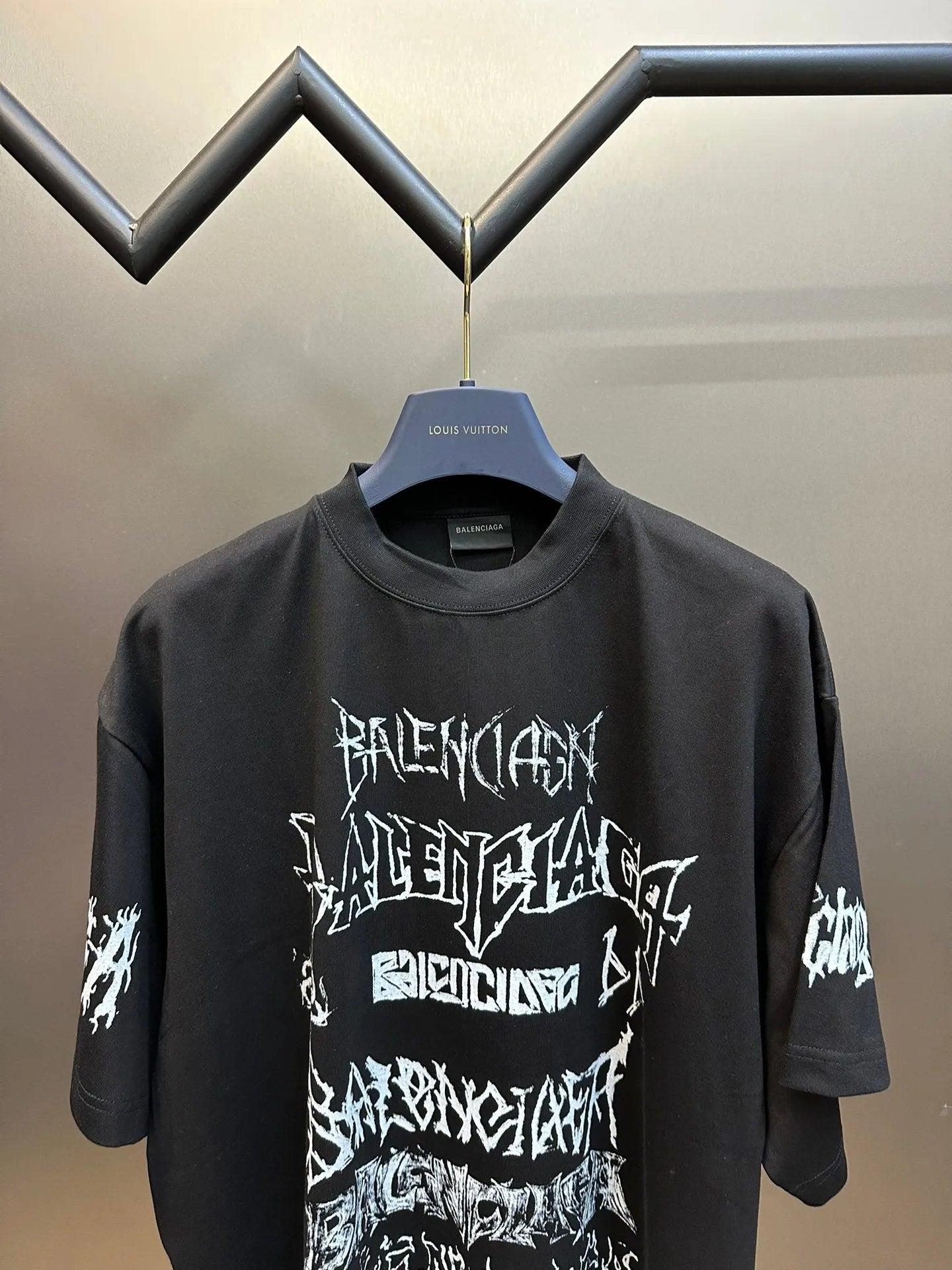 balenciaga-diy-metal-t-shirt-black-6-Drip Store Argentina