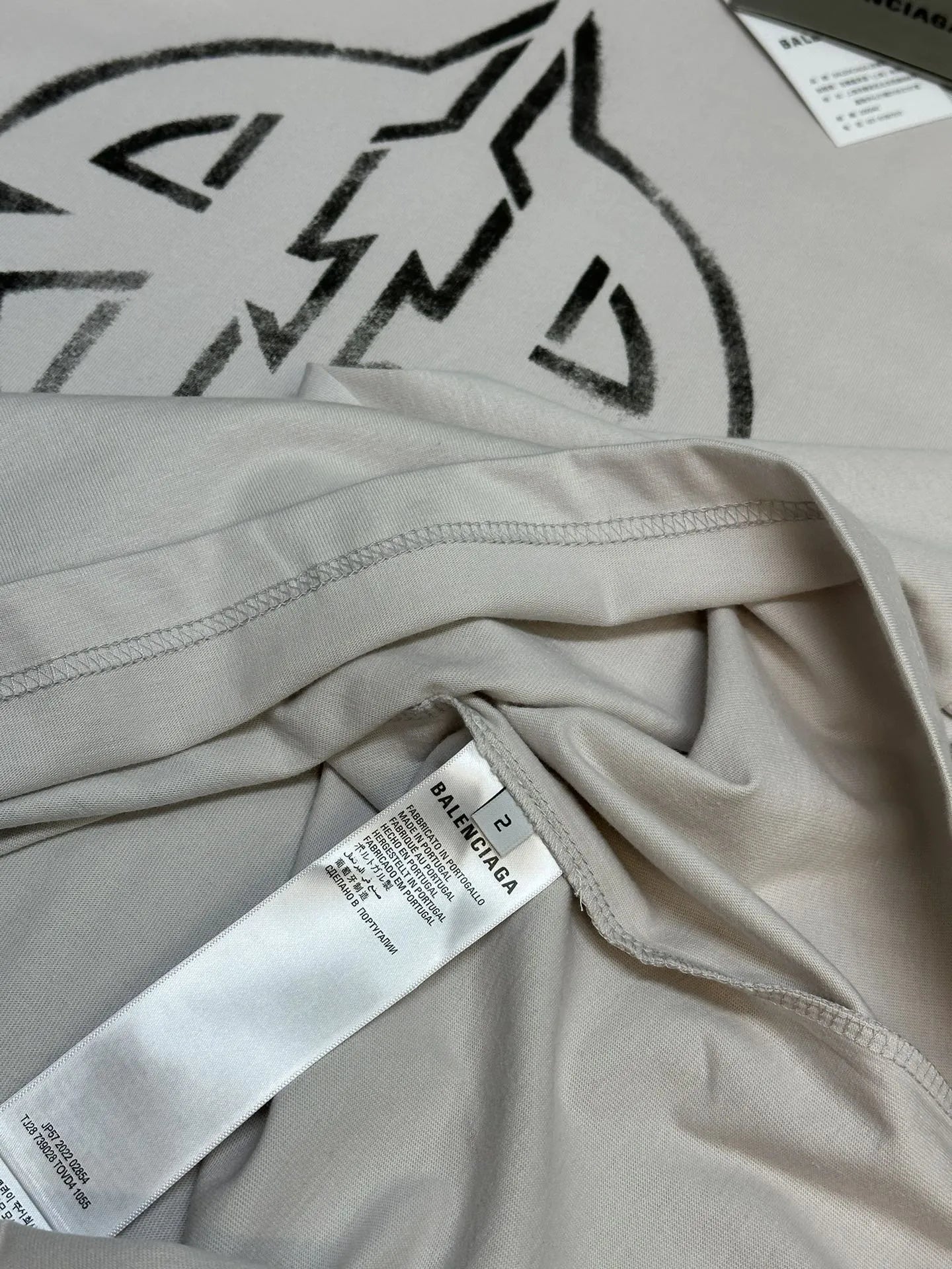 balenciaga-metal-bb-stencil-t-shirt-white-6-Drip Store Argentina