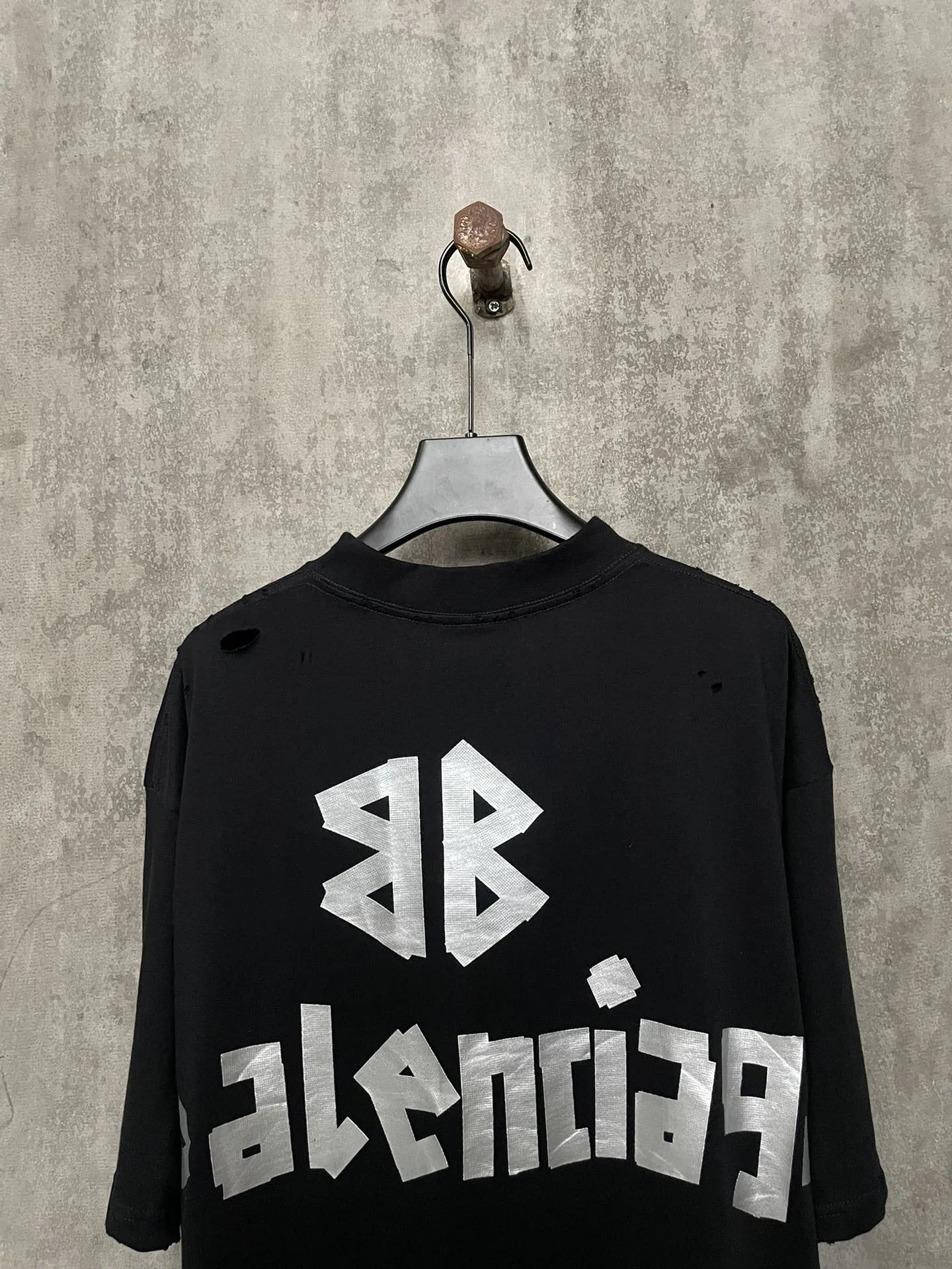 balenciaga-new-tape-type-t-shirt-black-5-Drip Store Argentina