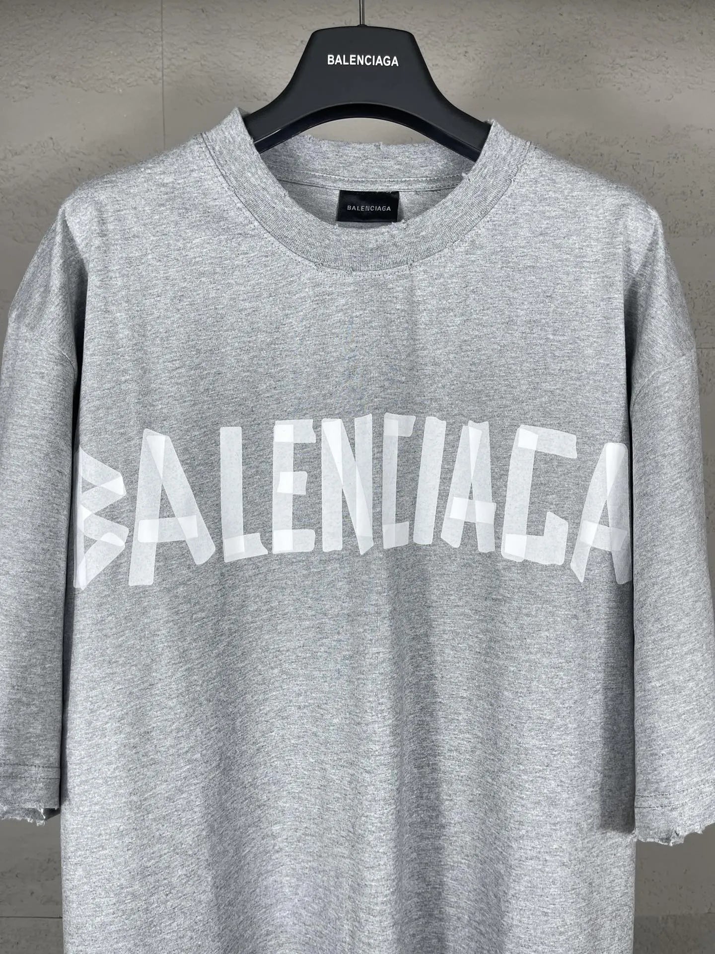 balenciaga-new-tape-type-t-shirt-grey-4-Drip Store Argentina
