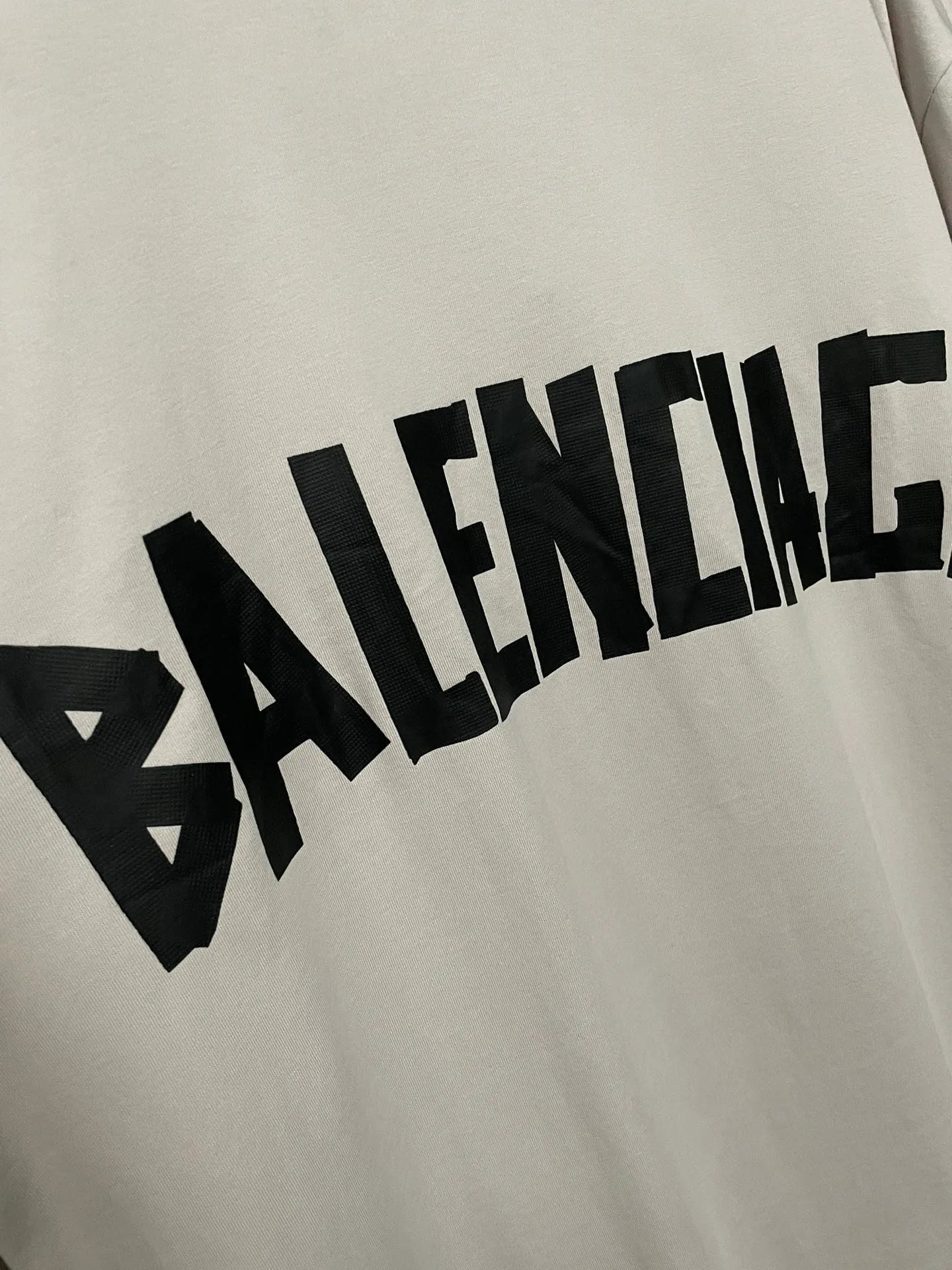 balenciaga-new-tape-type-t-shirt-white-5-Drip Store Argentina