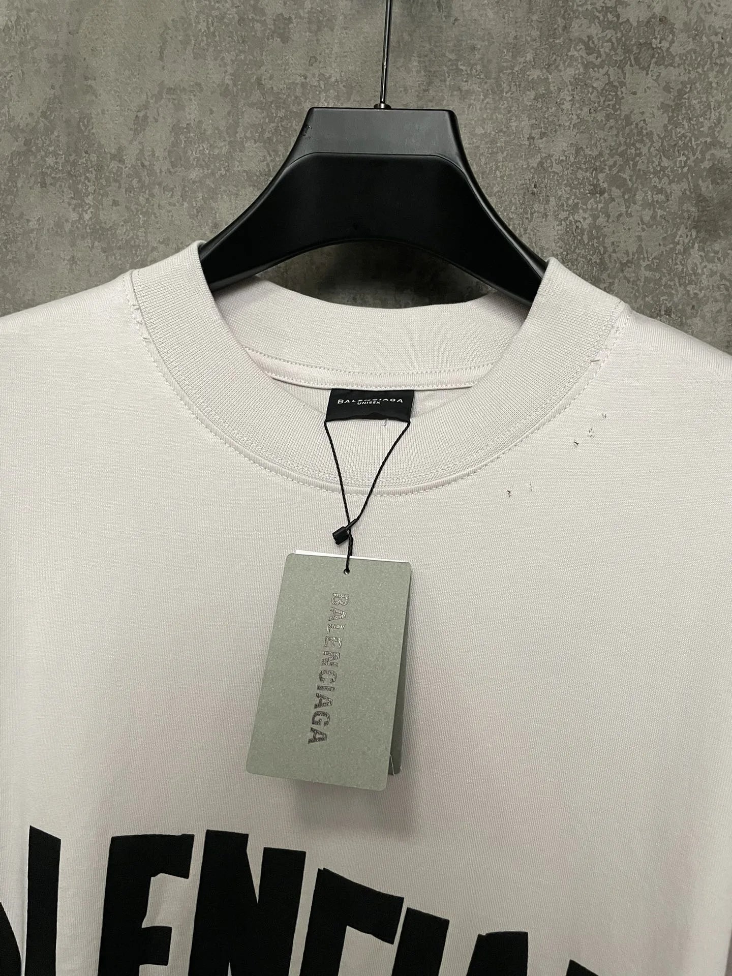 balenciaga-new-tape-type-t-shirt-white-8-Drip Store Argentina