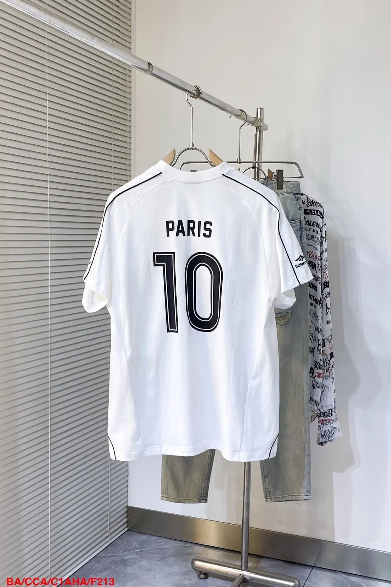balenciaga-paris-soccer-t-shirt-white-2-Drip Store Argentina