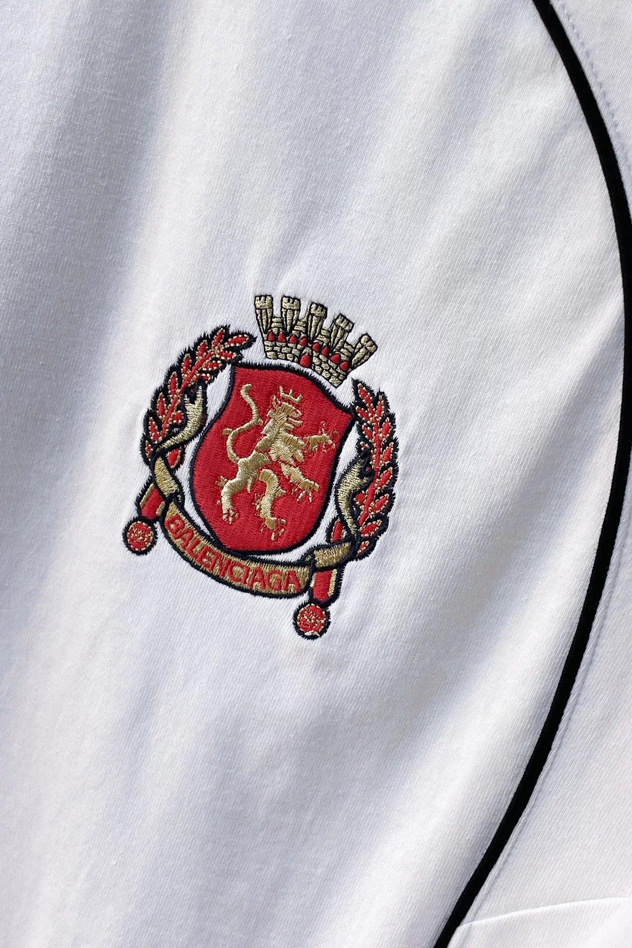 balenciaga-paris-soccer-t-shirt-white-4-Drip Store Argentina