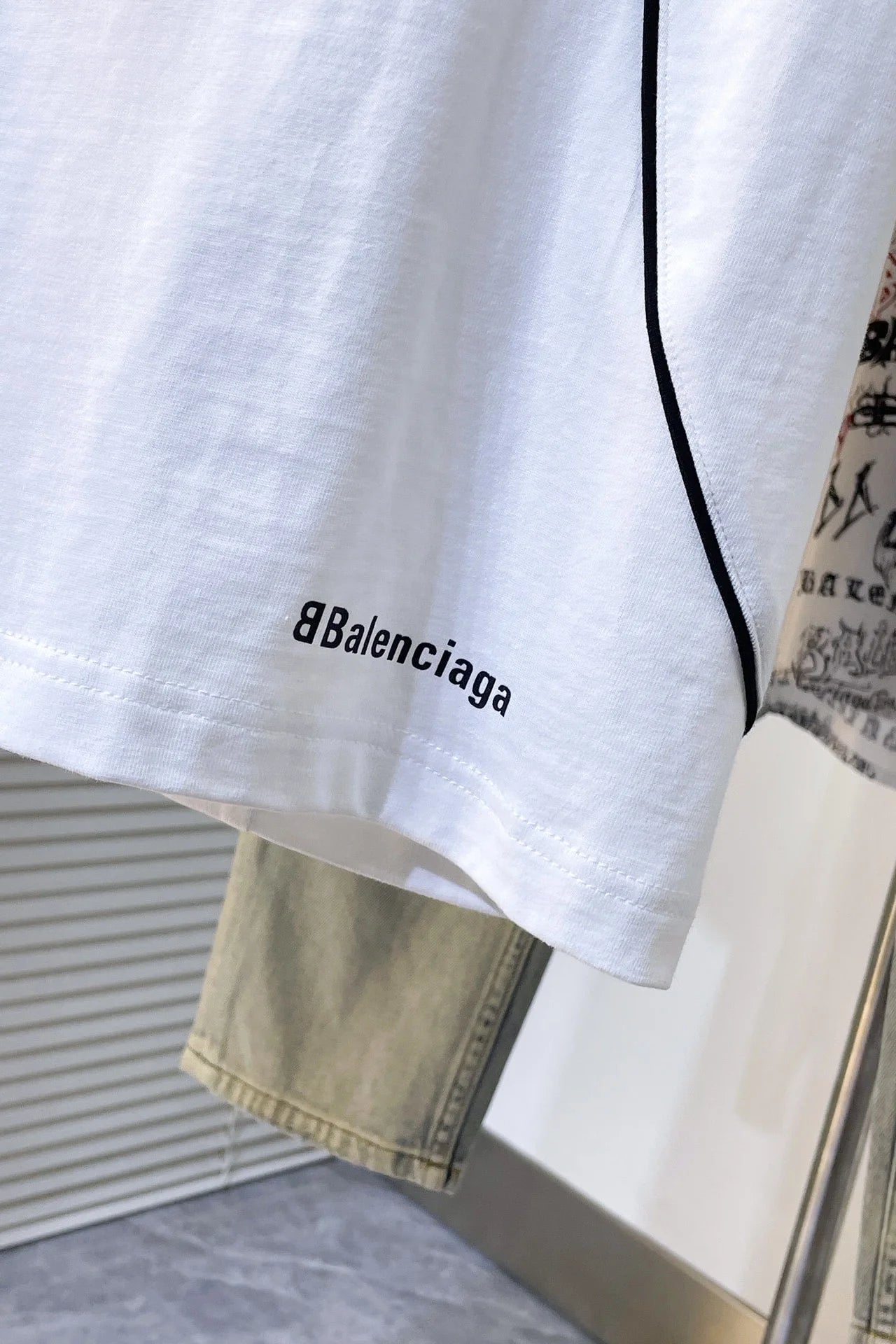 balenciaga-paris-soccer-t-shirt-white-5-Drip Store Argentina