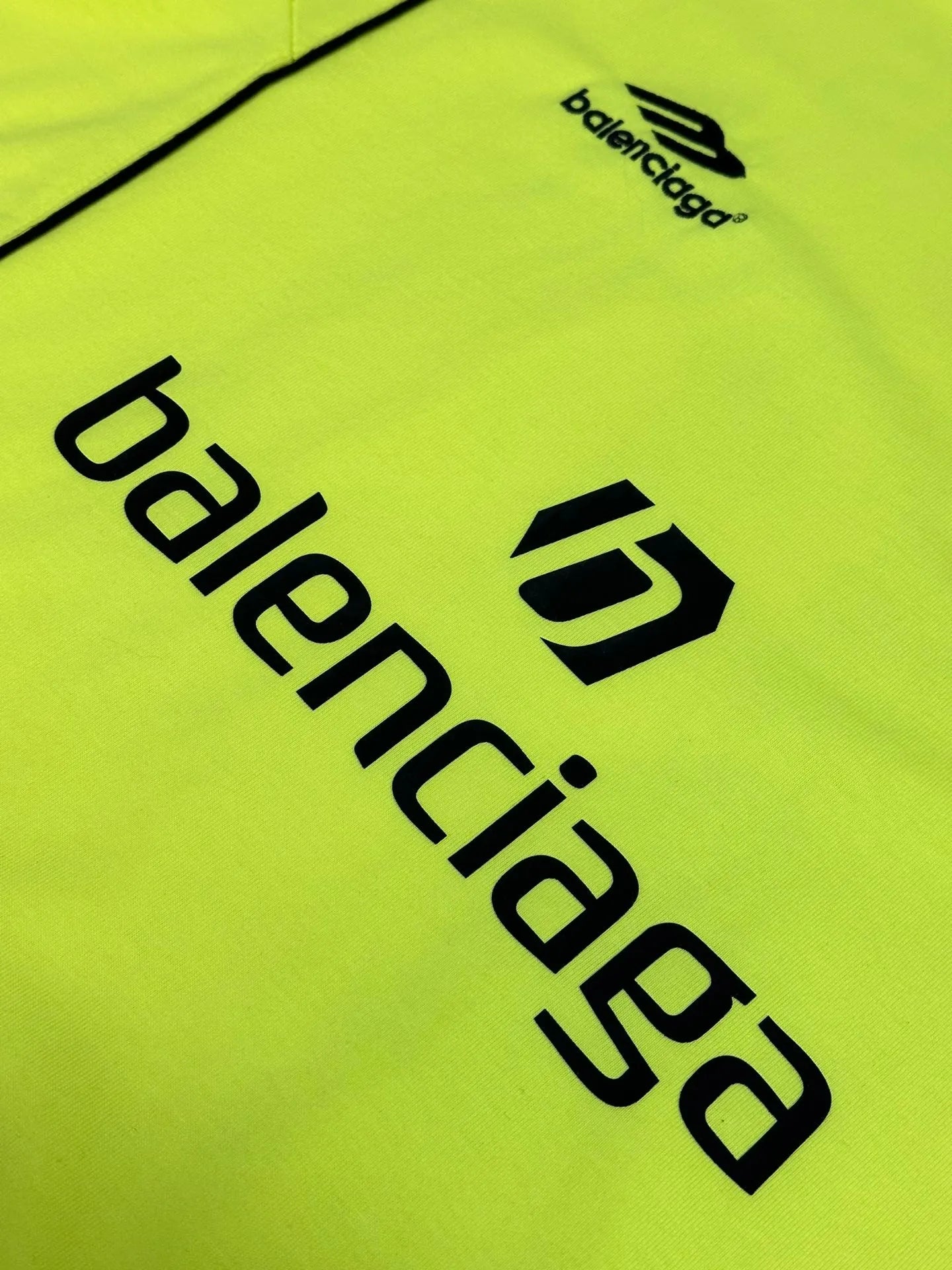 balenciaga-paris-soccer-t-shirt-yellow-5-Drip Store Argentina
