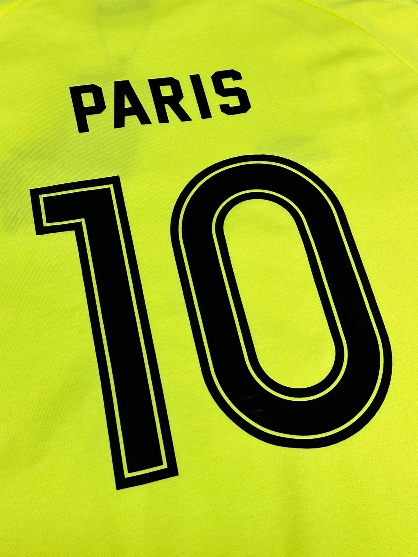 balenciaga-paris-soccer-t-shirt-yellow-6-Drip Store Argentina
