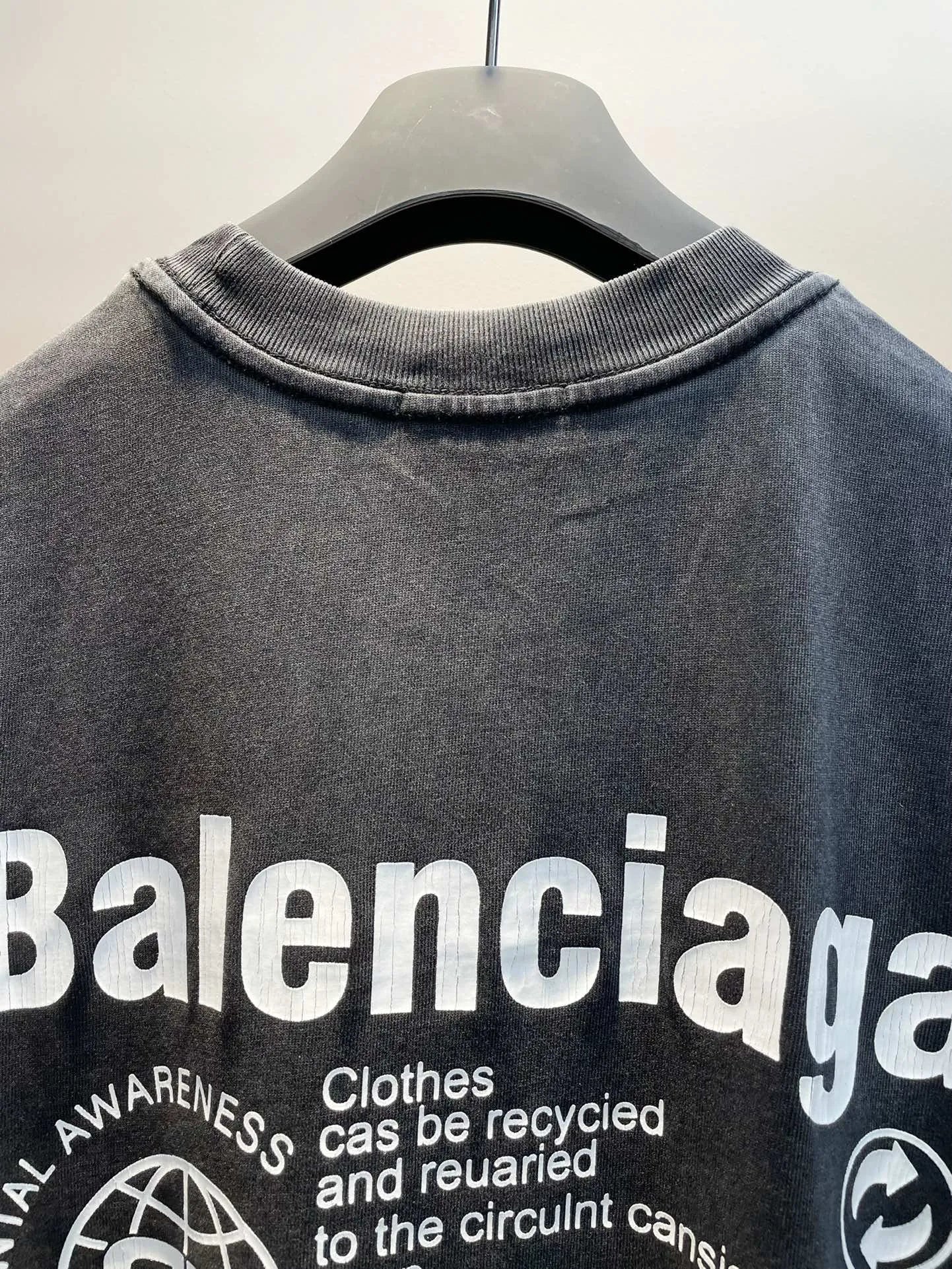 BALENCIAGA PRINTED T-SHIRT BLACK-Drip Store Argentina