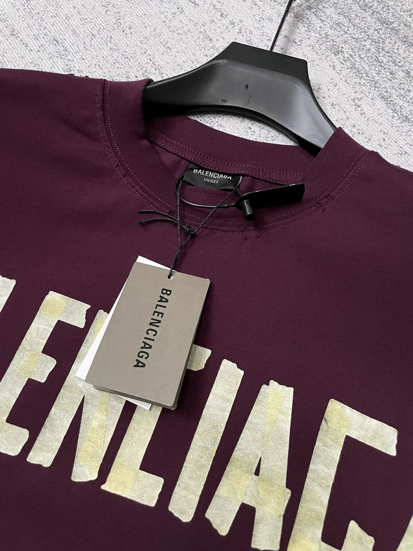 balenciaga-tape-type-t-shirt-dark-red-9-Drip Store Argentina