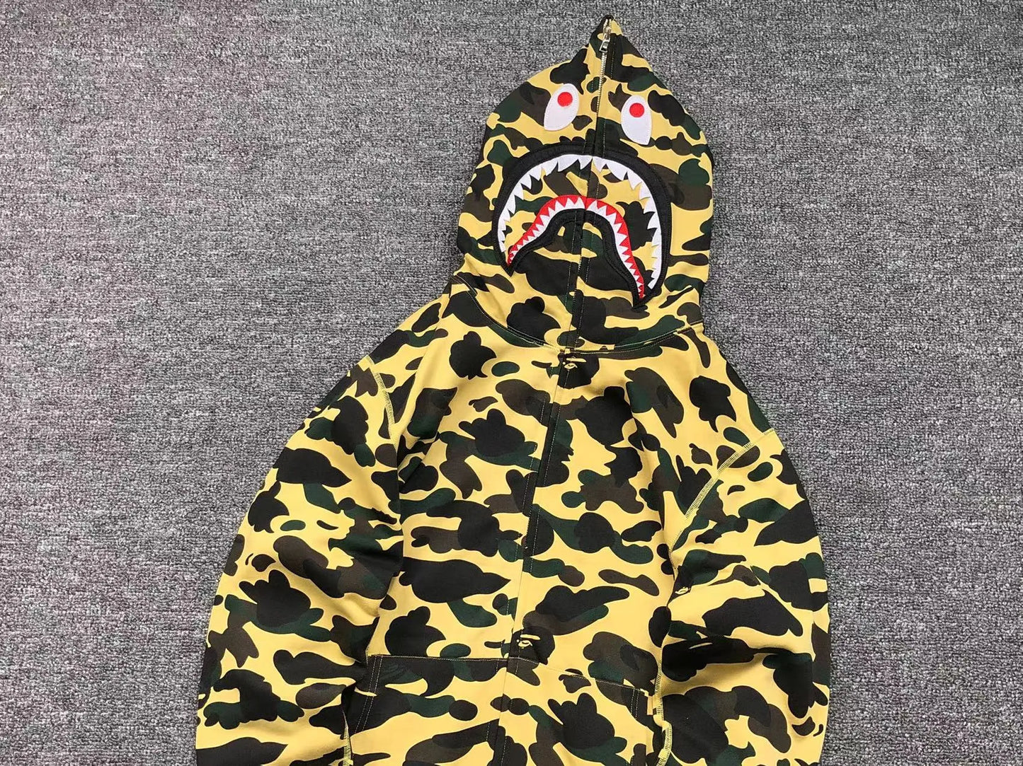 BAPE 1ST CAMO SHARK FULL ZIP HOODIE YELLOW-Drip Store Argentina