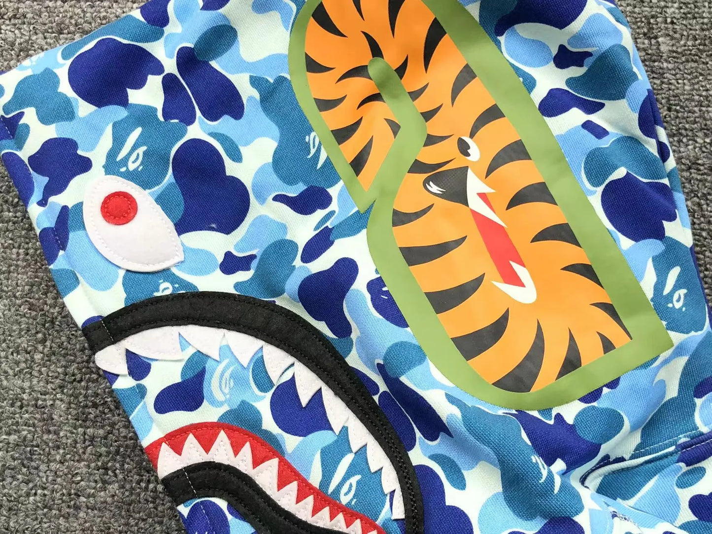 bape-abc-camo-shark-full-zip-hoodie-blue-5-Drip Store Argentina