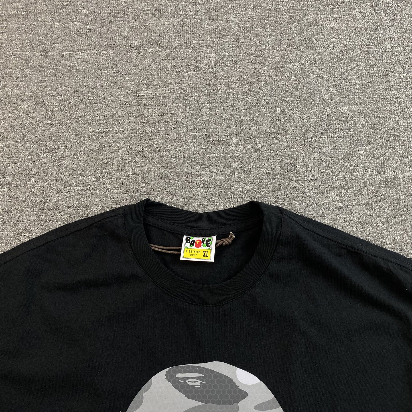 bape-camo-big-ape-head-tee-black-5_4bd24165-Drip Store Argentina