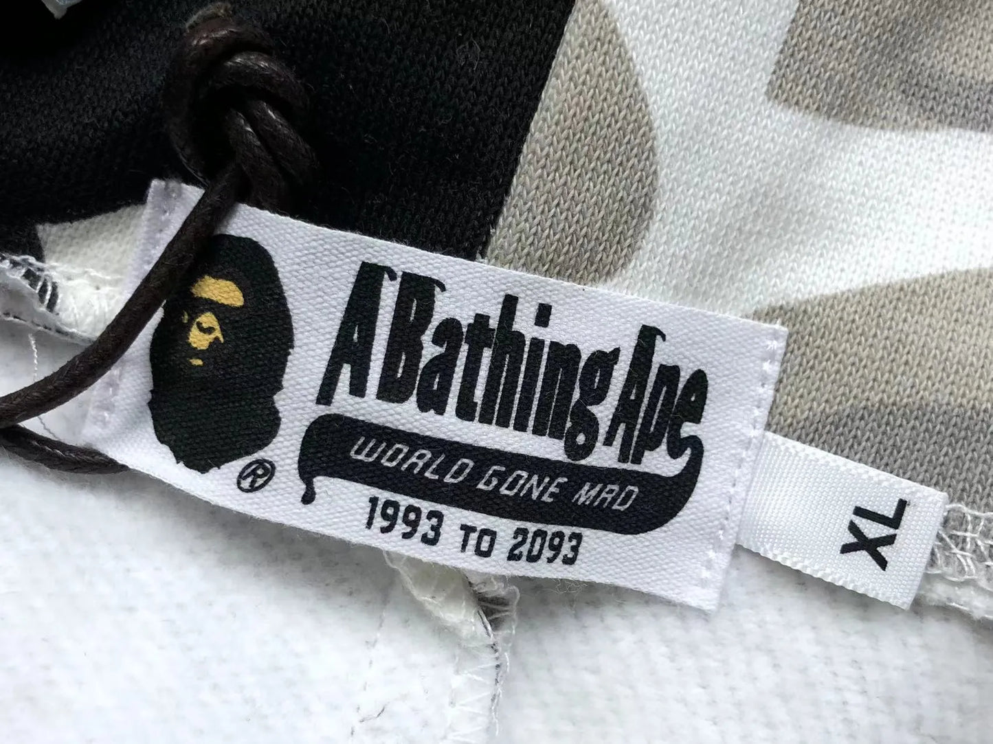 BAPE CITY CAMO HALF SHARK FULL ZIP HOODIE BLACK WHITE-Drip Store Argentina