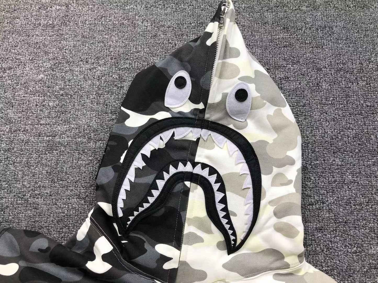 BAPE CITY CAMO HALF SHARK FULL ZIP HOODIE BLACK WHITE-Drip Store Argentina