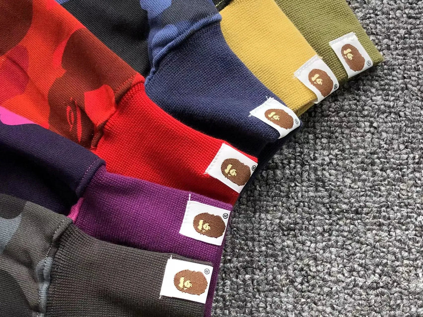 bape-color-camo-shark-full-zip-hoodie-red-9-Drip Store Argentina