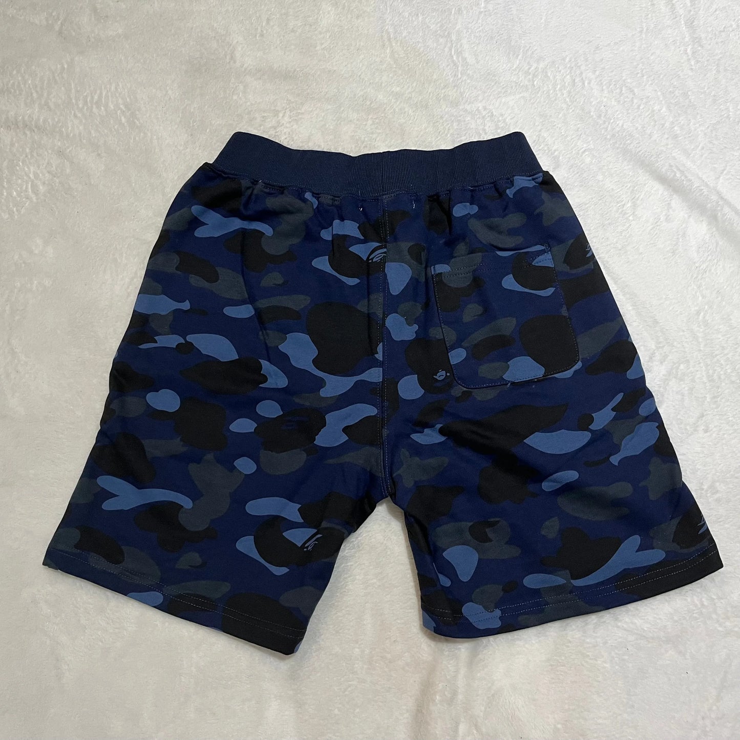 BAPE COLOR CAMO SHARK SWEAT SHORTS-Drip Store Argentina