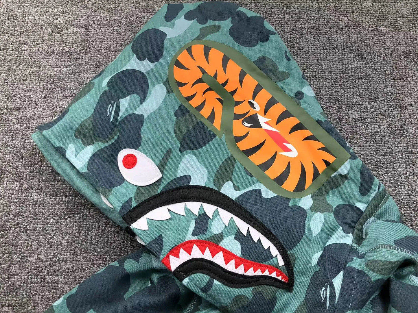 BAPE COLOR CAMO SHARK WIDE FULL ZIP DOUBLE HOODIE GREEN-Drip Store Argentina