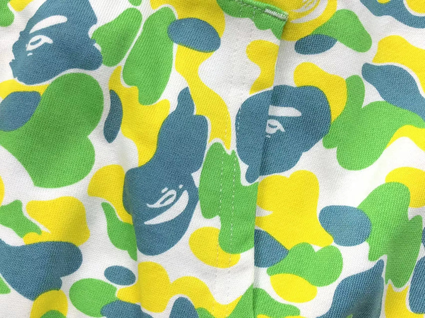 bape-shark-hk-central-limited-full-zip-hoodie-16-Drip Store Argentina