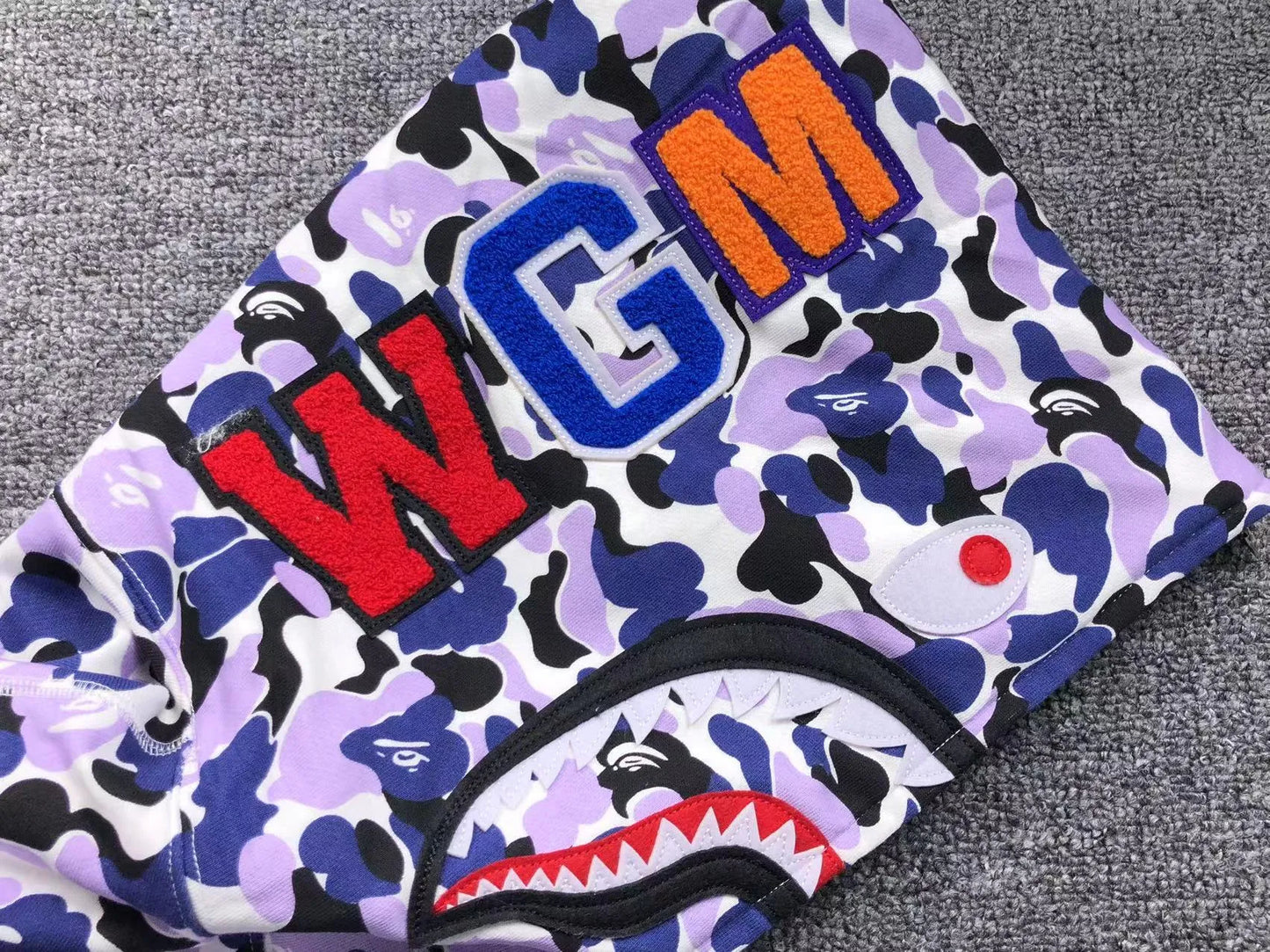 BAPE SHARK SHIZUOKA LIMITED FULL ZIP HOODIE-Drip Store Argentina