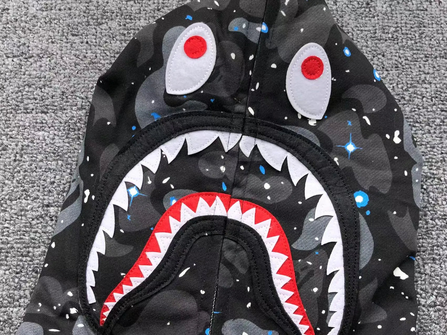 bape-space-camo-shark-full-zip-hoodie-black-14-Drip Store Argentina