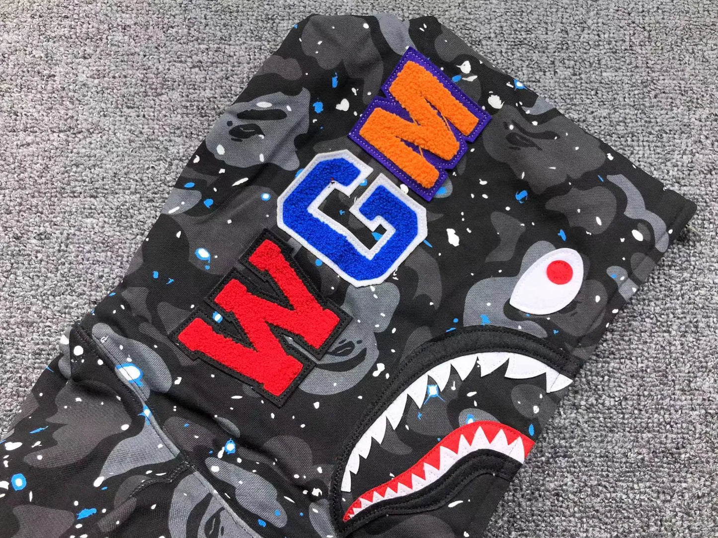 bape-space-camo-shark-full-zip-hoodie-black-3-Drip Store Argentina
