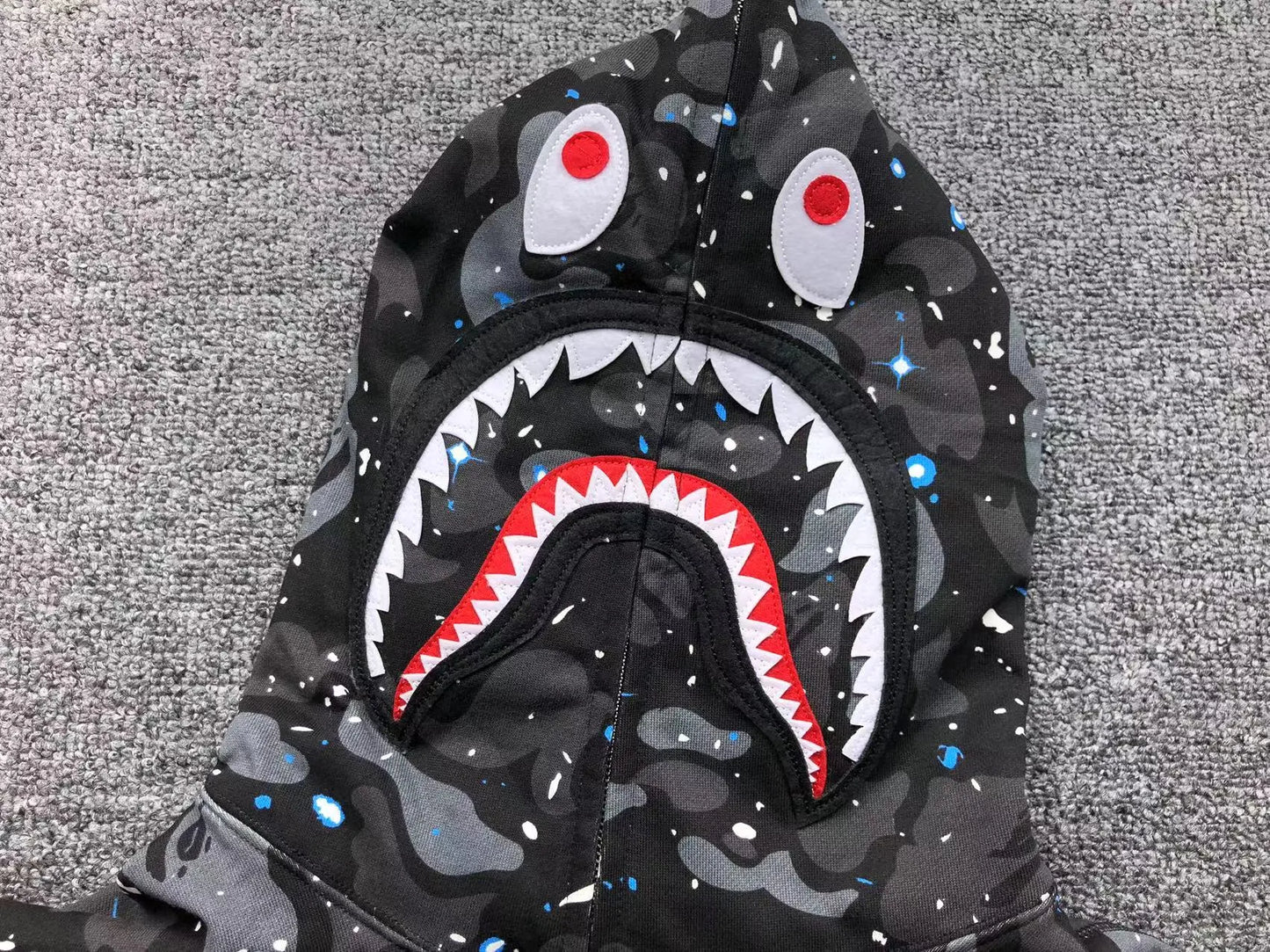 bape-space-camo-shark-full-zip-hoodie-black-5-Drip Store Argentina