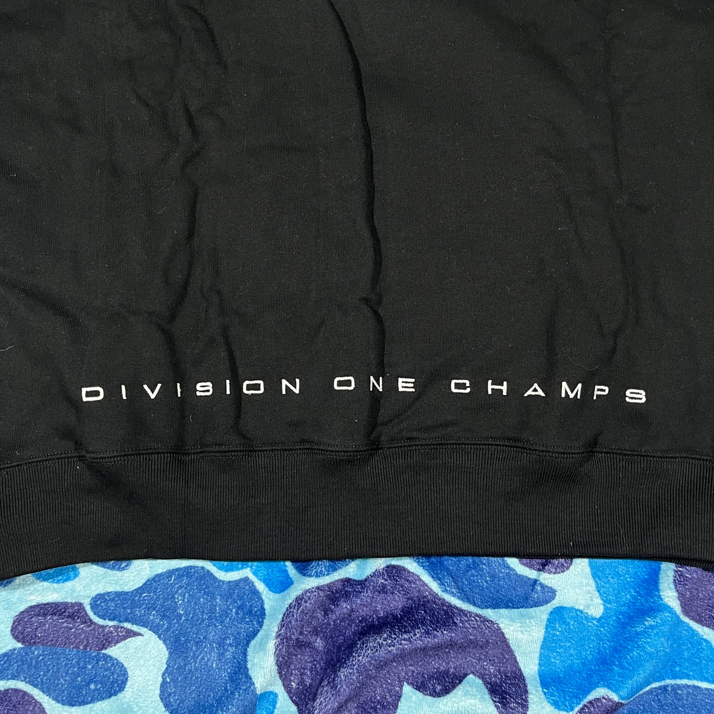 Buzo Supreme Division Negro S-L