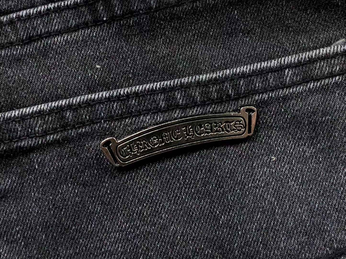 chrome-hearts-cross-patch-jeans-black-11_d4b551a0-Drip Store Argentina