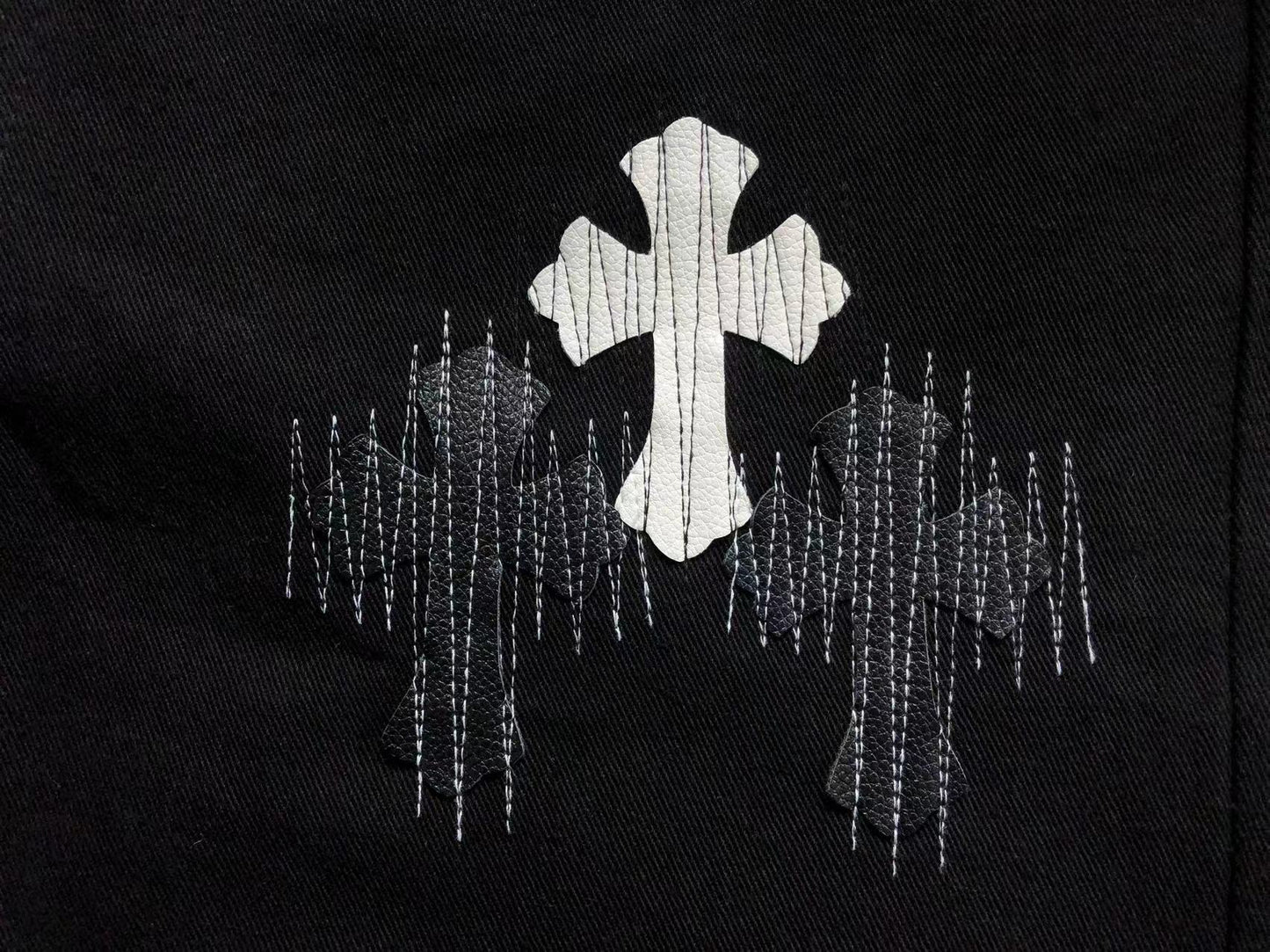 chrome-hearts-cross-patch-jeans-black-3_0d1ec4f1-Drip Store Argentina