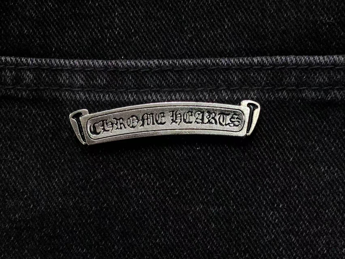 chrome-hearts-cross-patch-jeans-black-7_a5343e8b-Drip Store Argentina