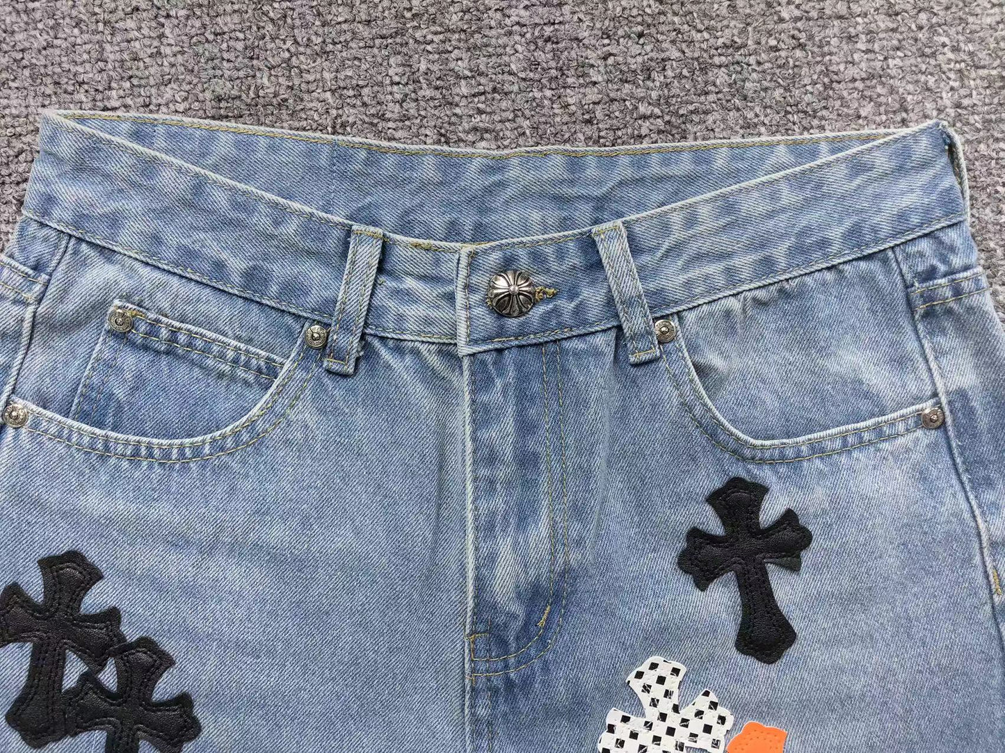 chrome-hearts-cross-patch-jeans-blue-6_abffa7c7-Drip Store Argentina