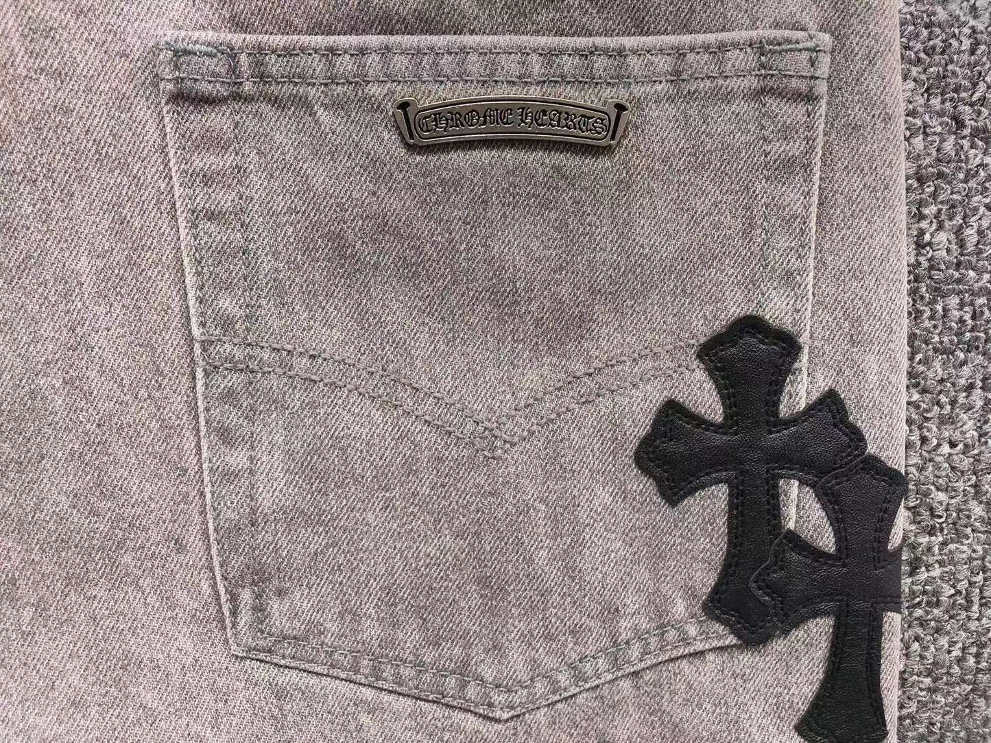 chrome-hearts-cross-patch-jeans-grey-4-Drip Store Argentina